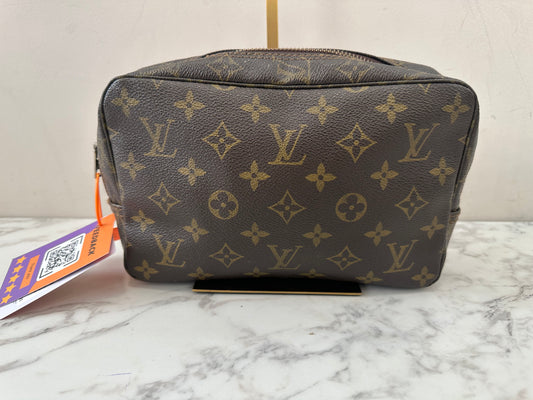 Louis Vuitton Trousse Toilette 23