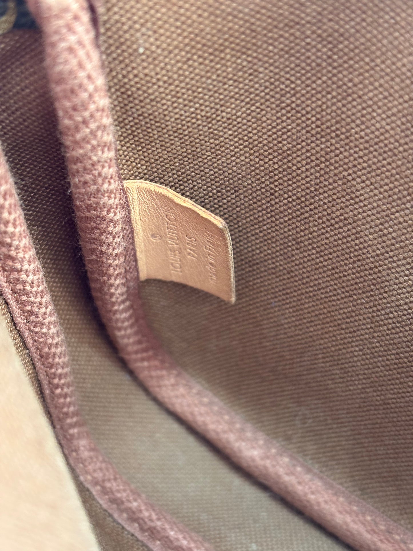383614 - Louis Vuitton Multipochette