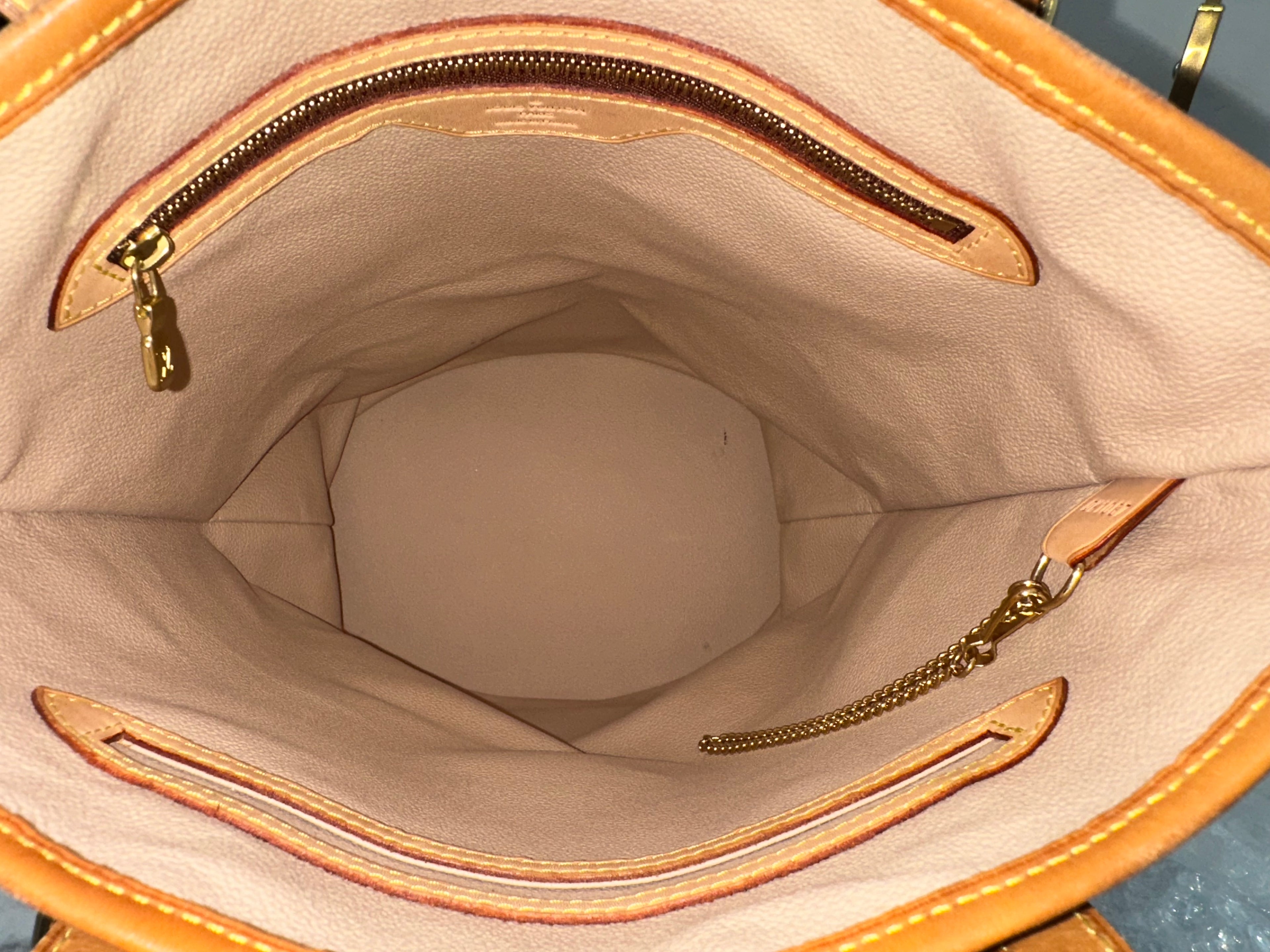 Louis Vuitton Bucket GM