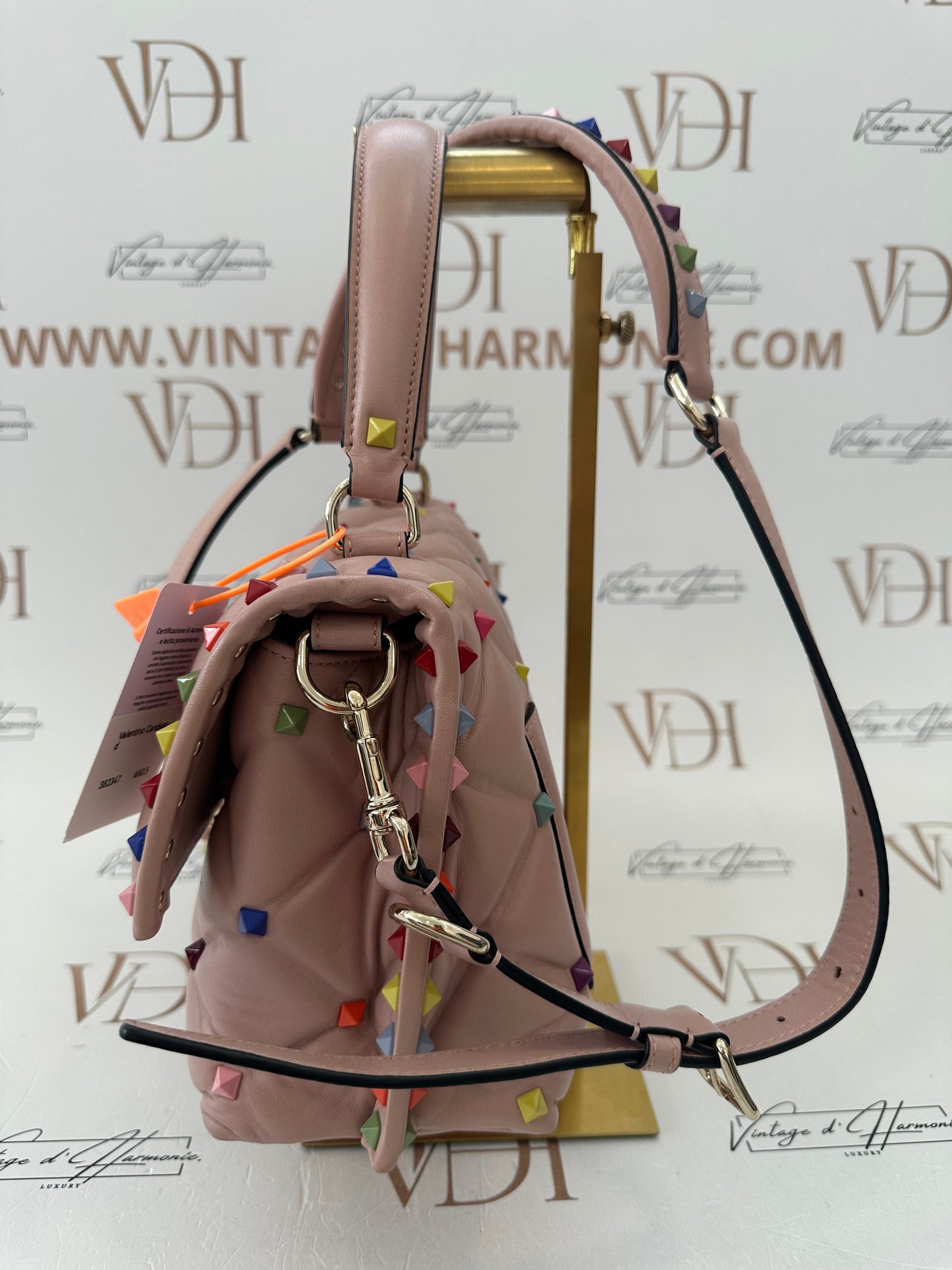 382347 - Valentino Candystud