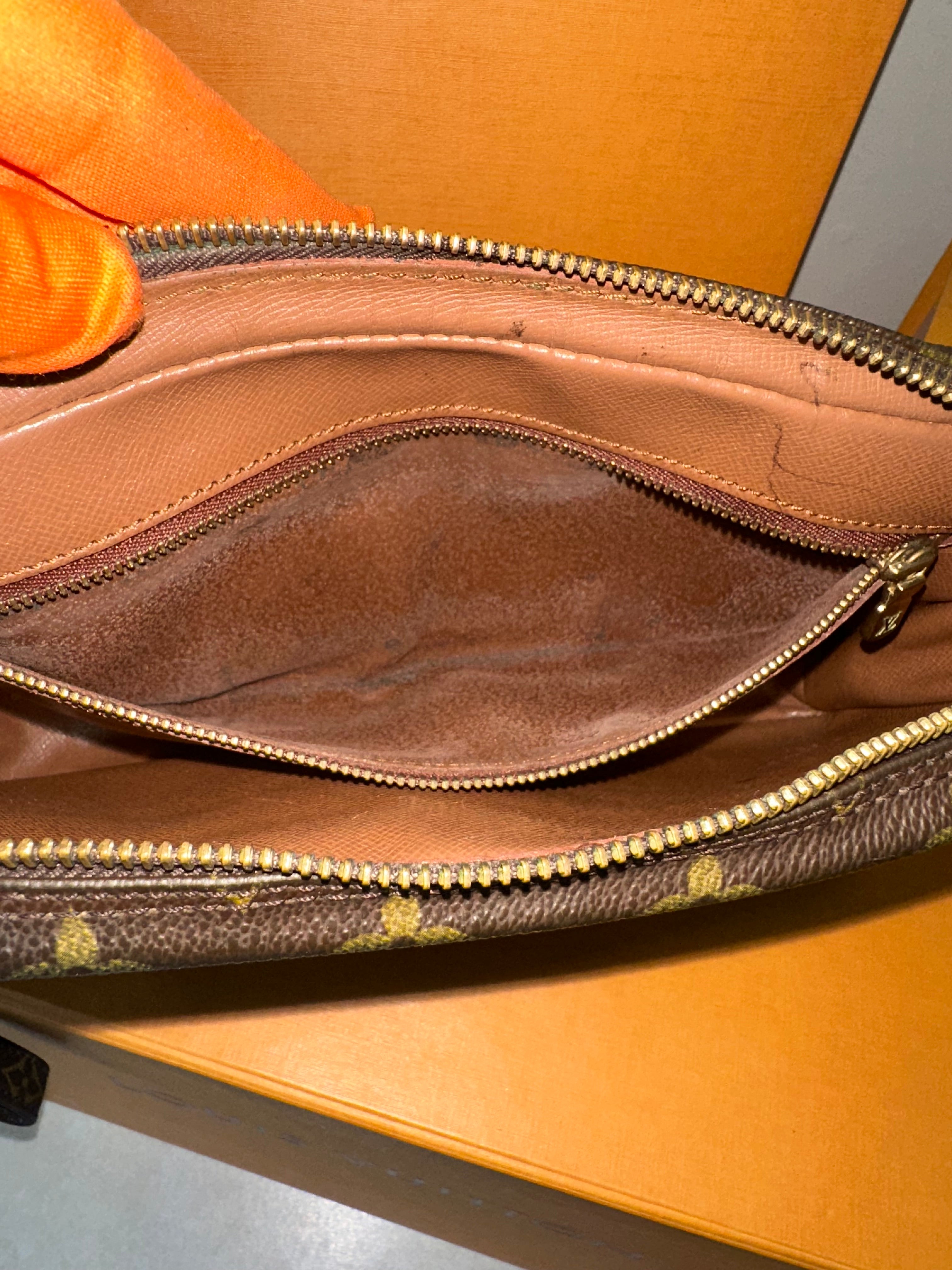 Louis Vuitton Dragonne GM