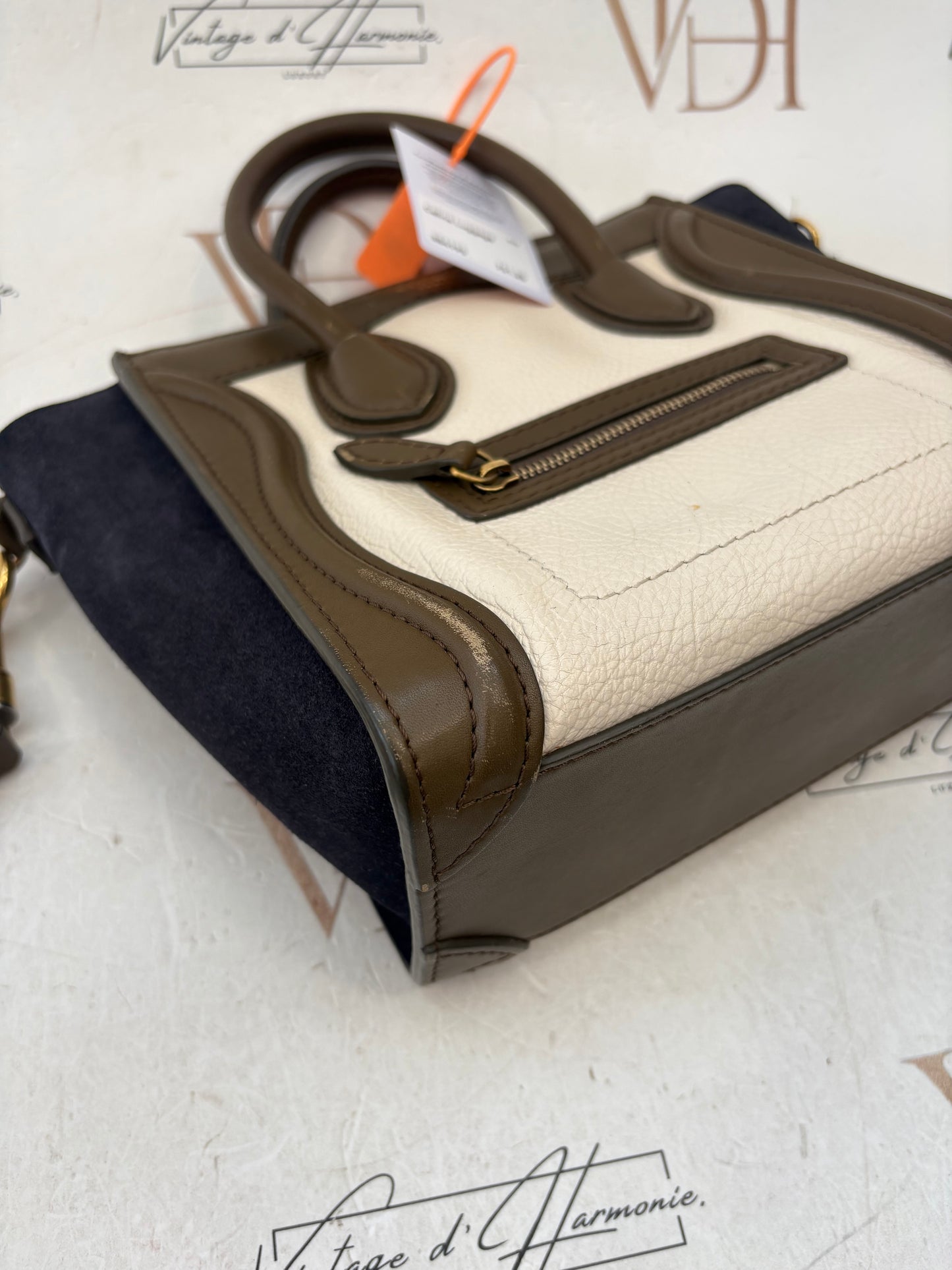 384195 - Céline Luggage