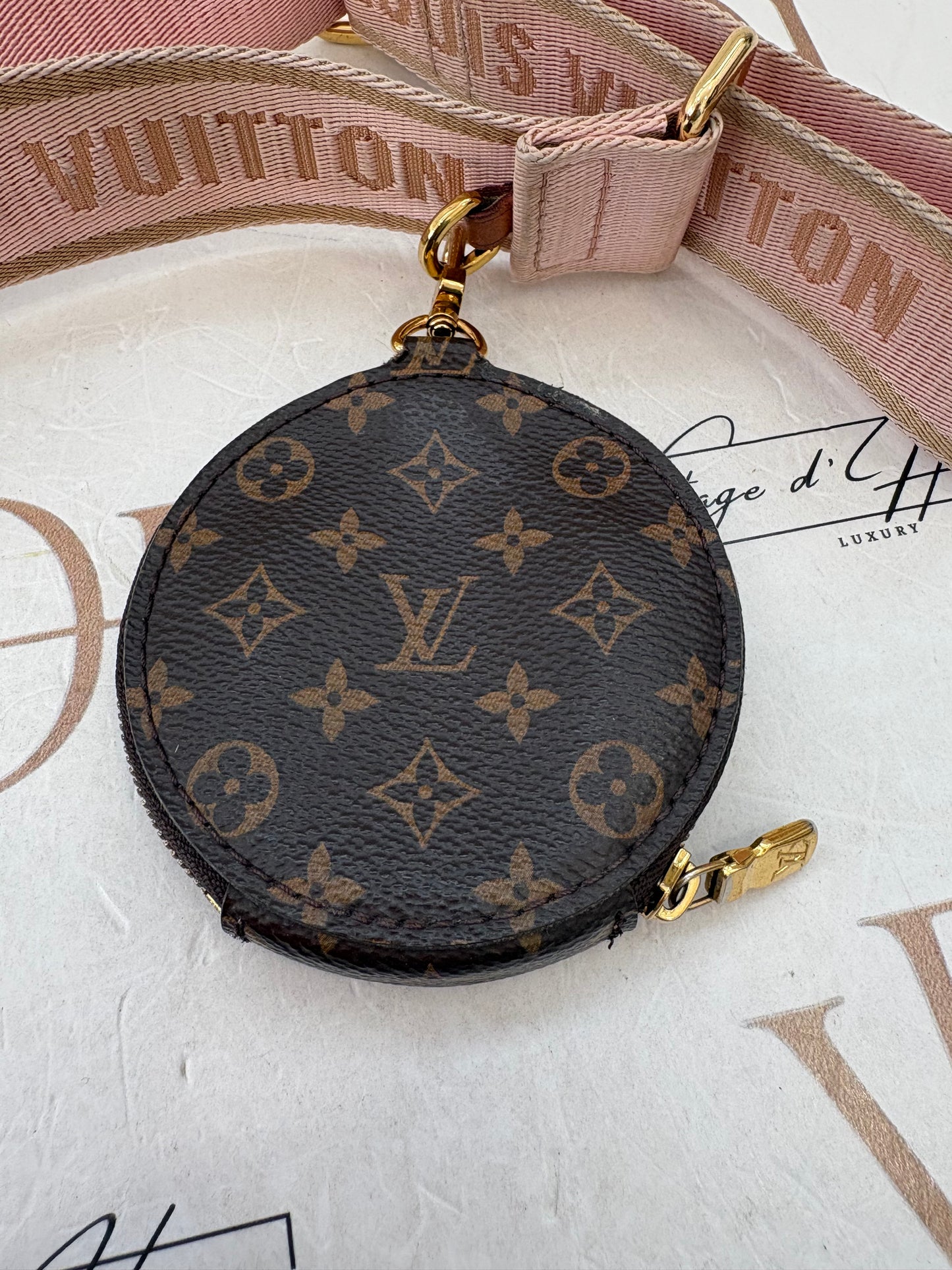 383355 - Louis Vuitton Multipochette