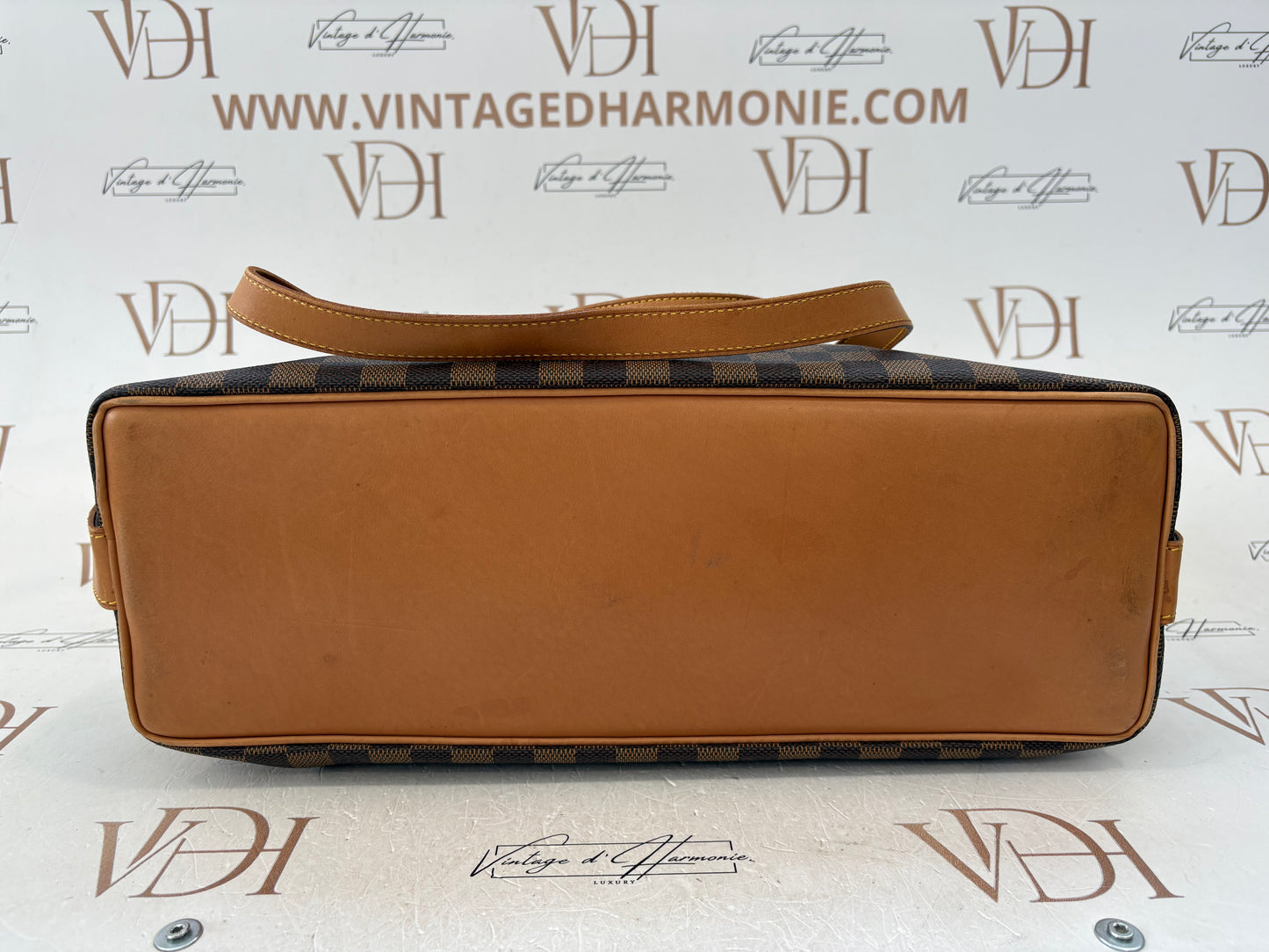018418 - Louis Vuitton Colombine