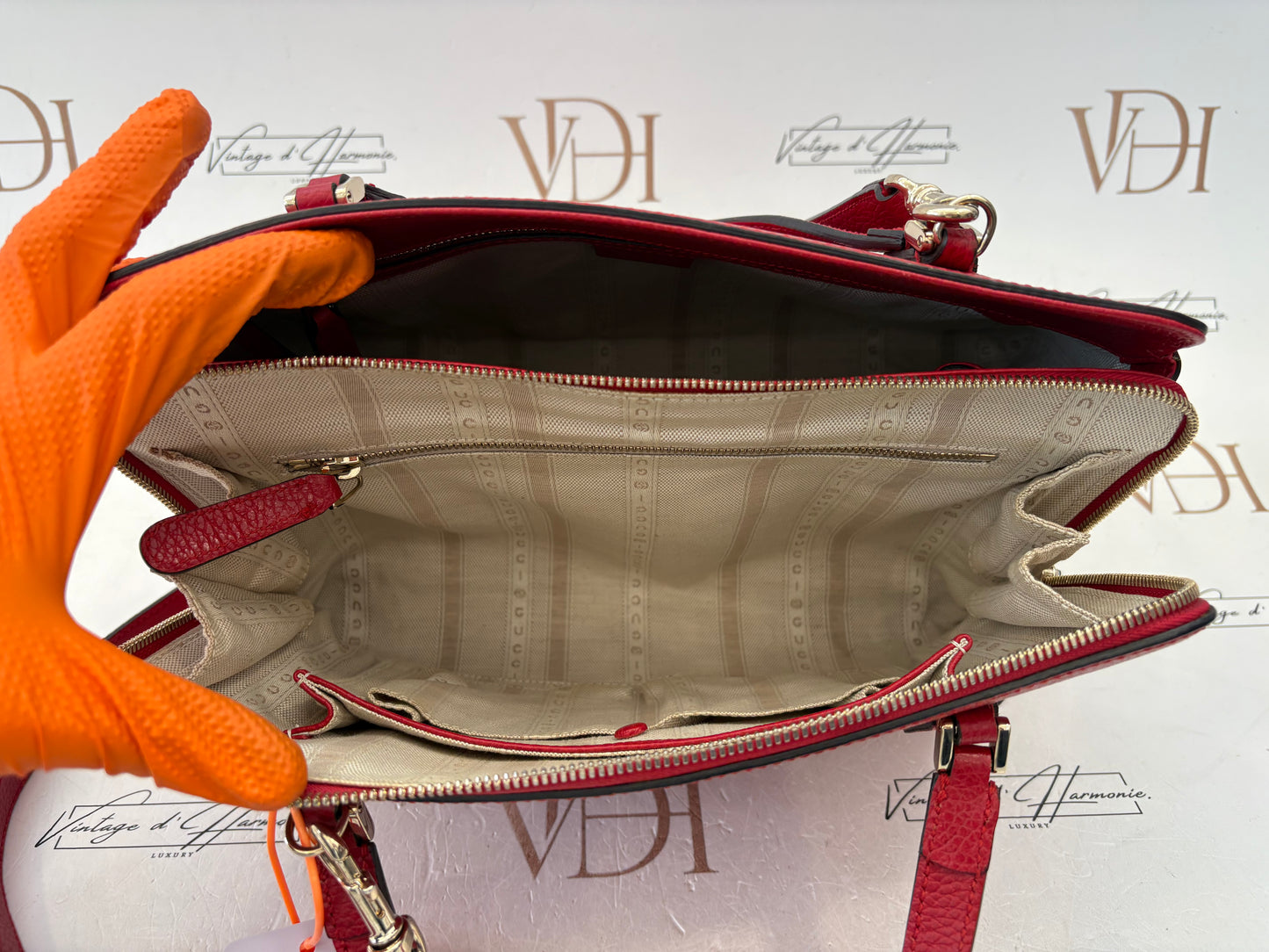 383895 - Gucci Red