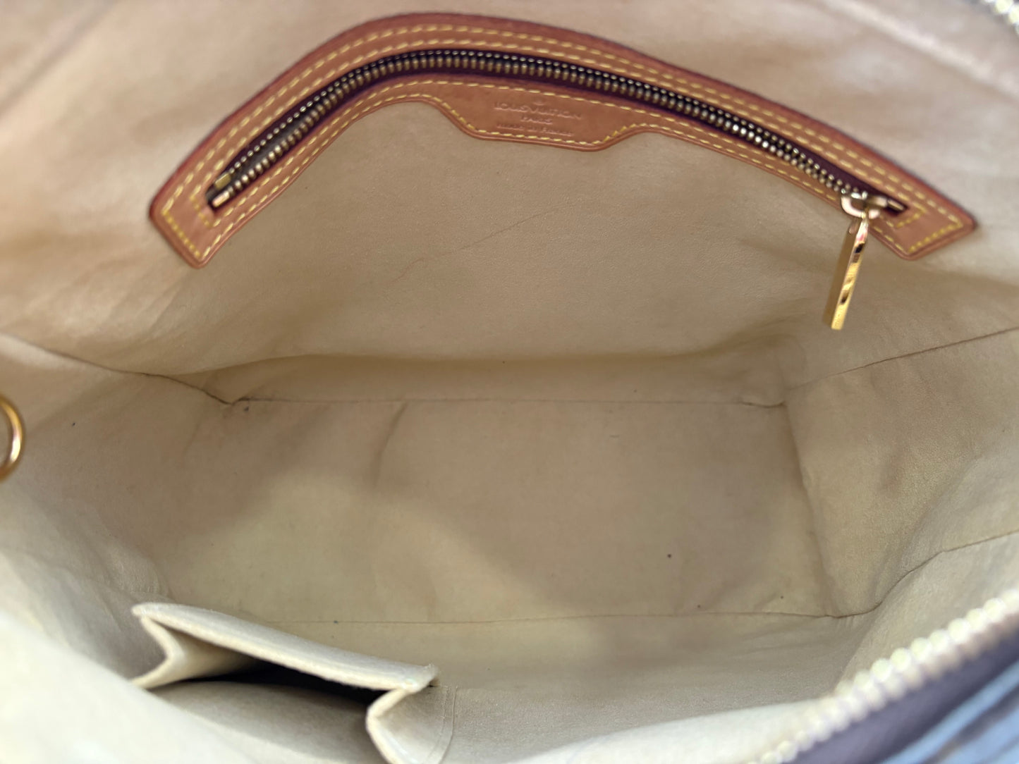 017684 - Louis Vuitton Looping GM