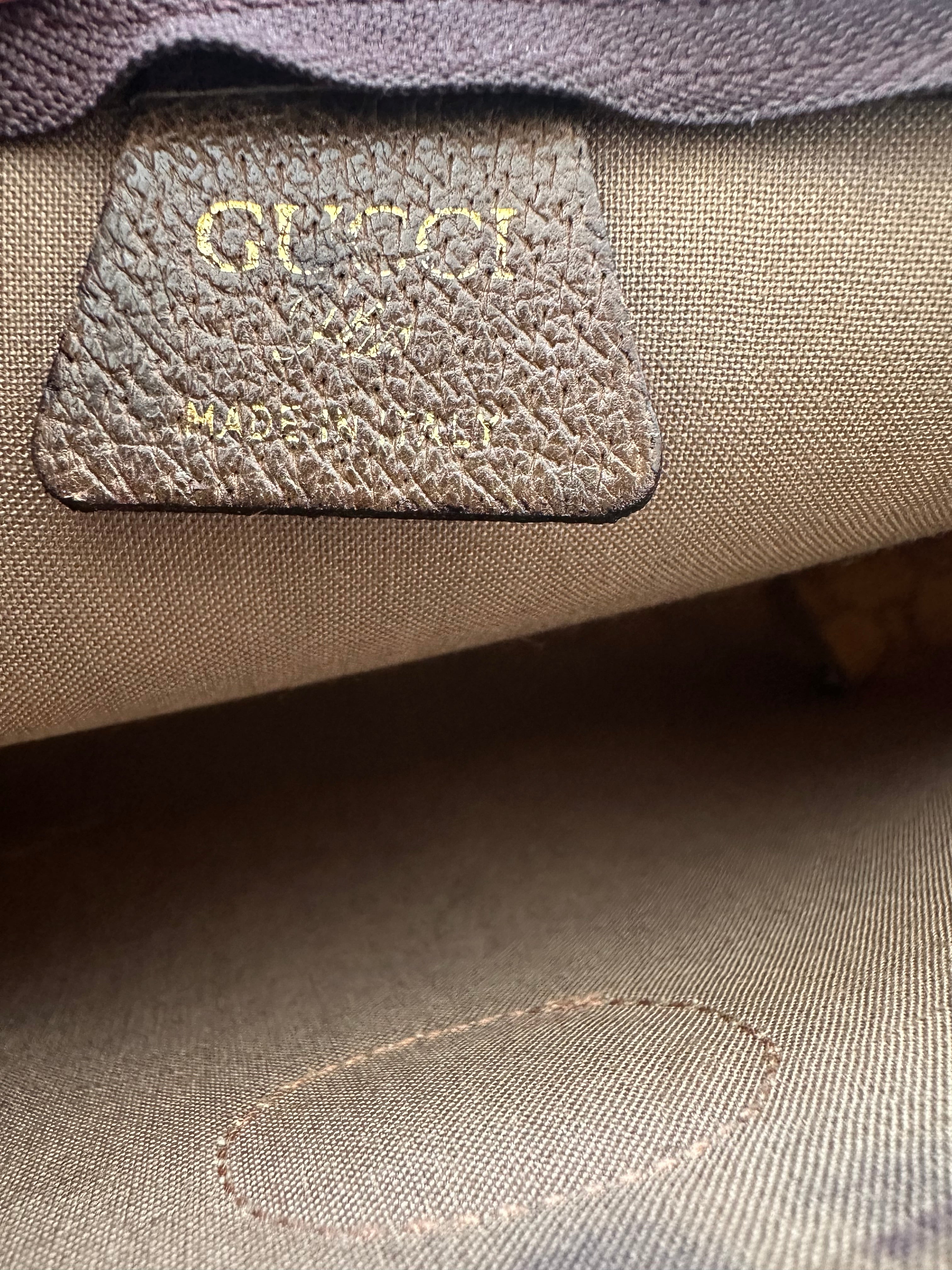 Gucci Pochette Supreme