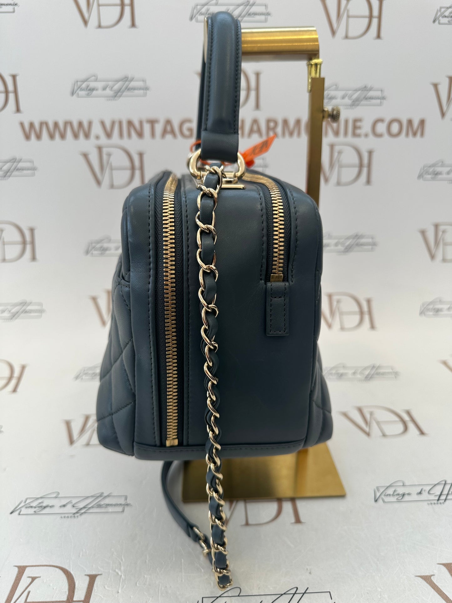 017899 - Chanel Gray Lambskin Trendy CC