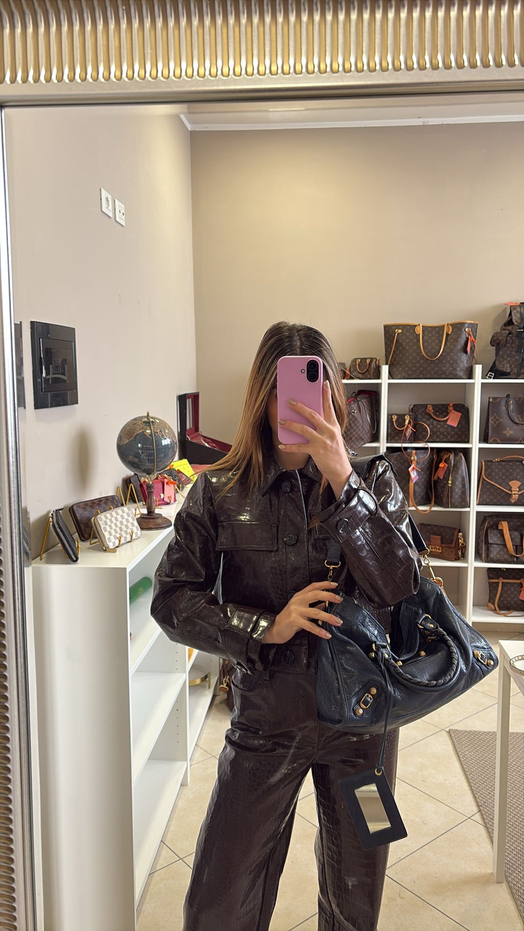 Balenciaga Giant City