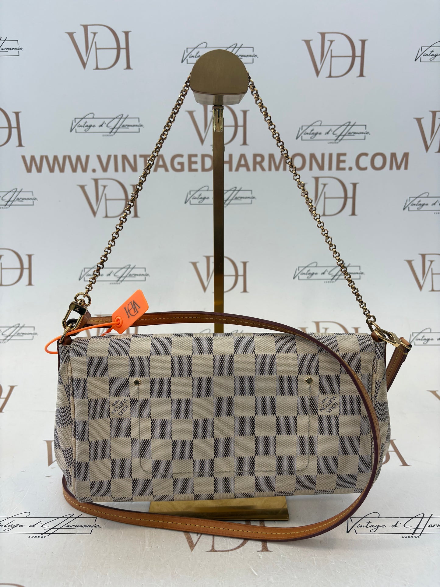 382891 - Louis Vuitton Favorite