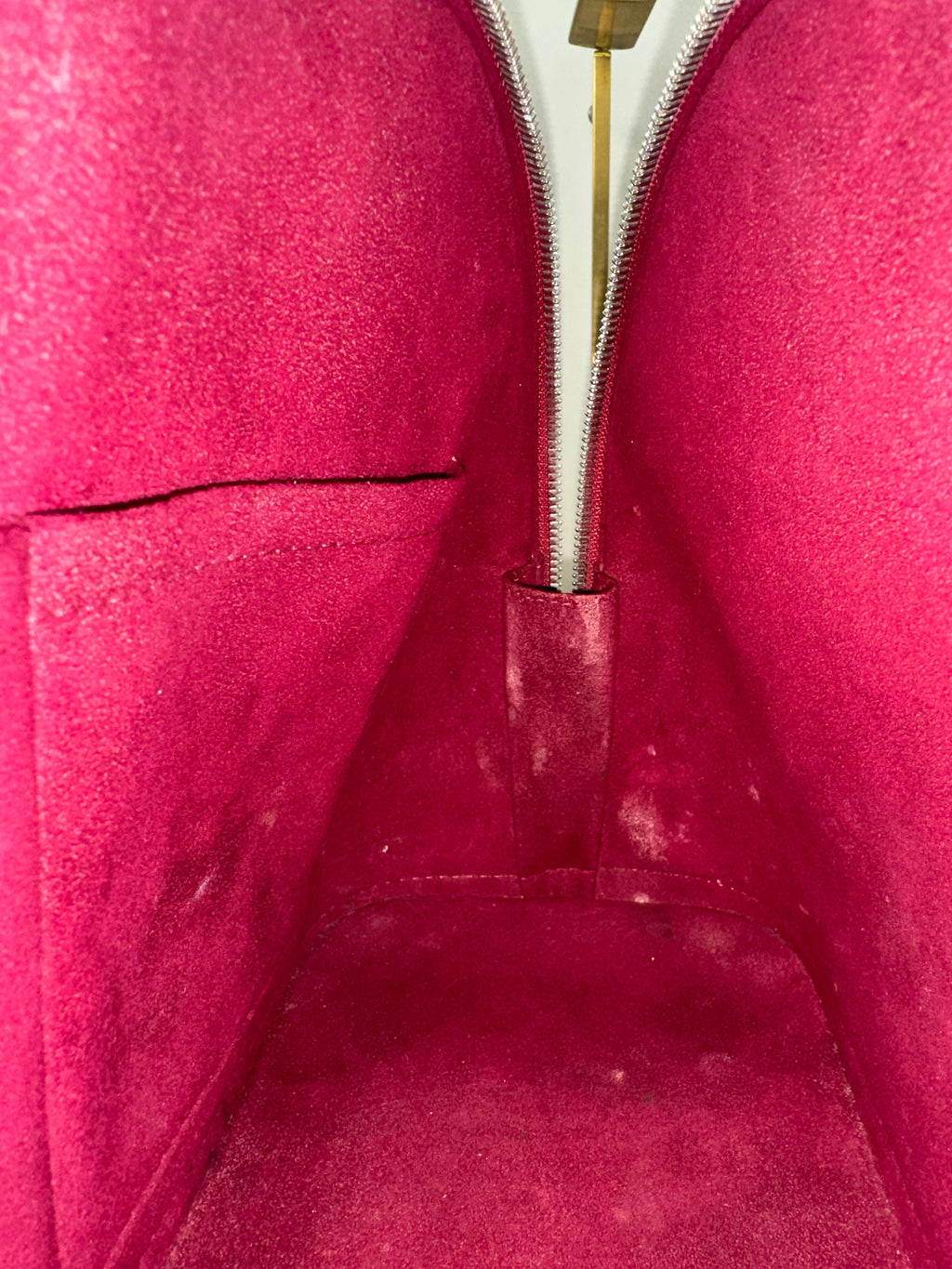 Louis Vuitton Alm PM Epi Cherry