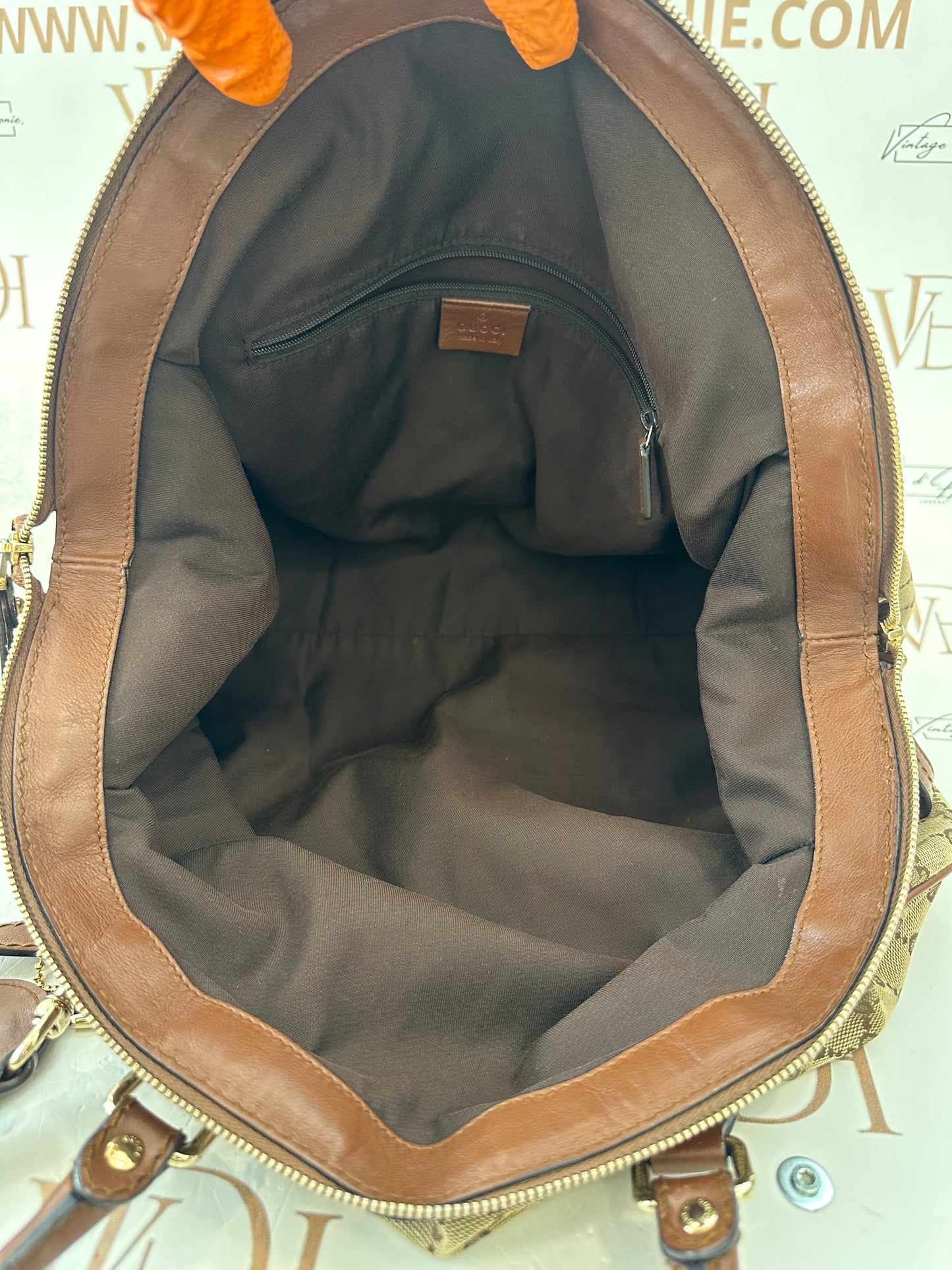 382476 - Gucci Sukey