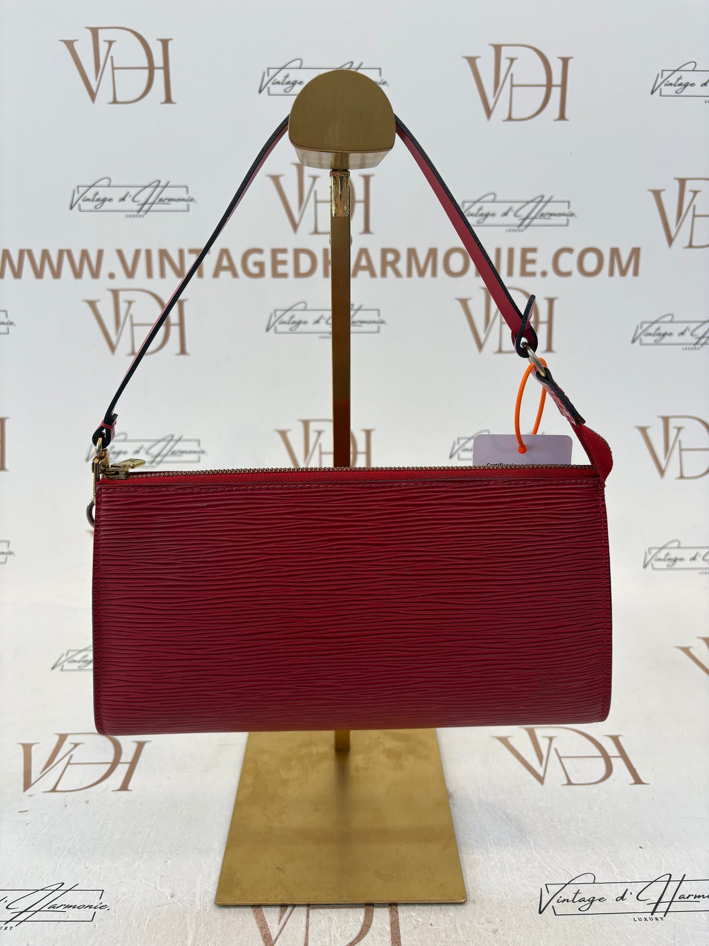 018383 - Louis Vuitton Pochette Accessoires