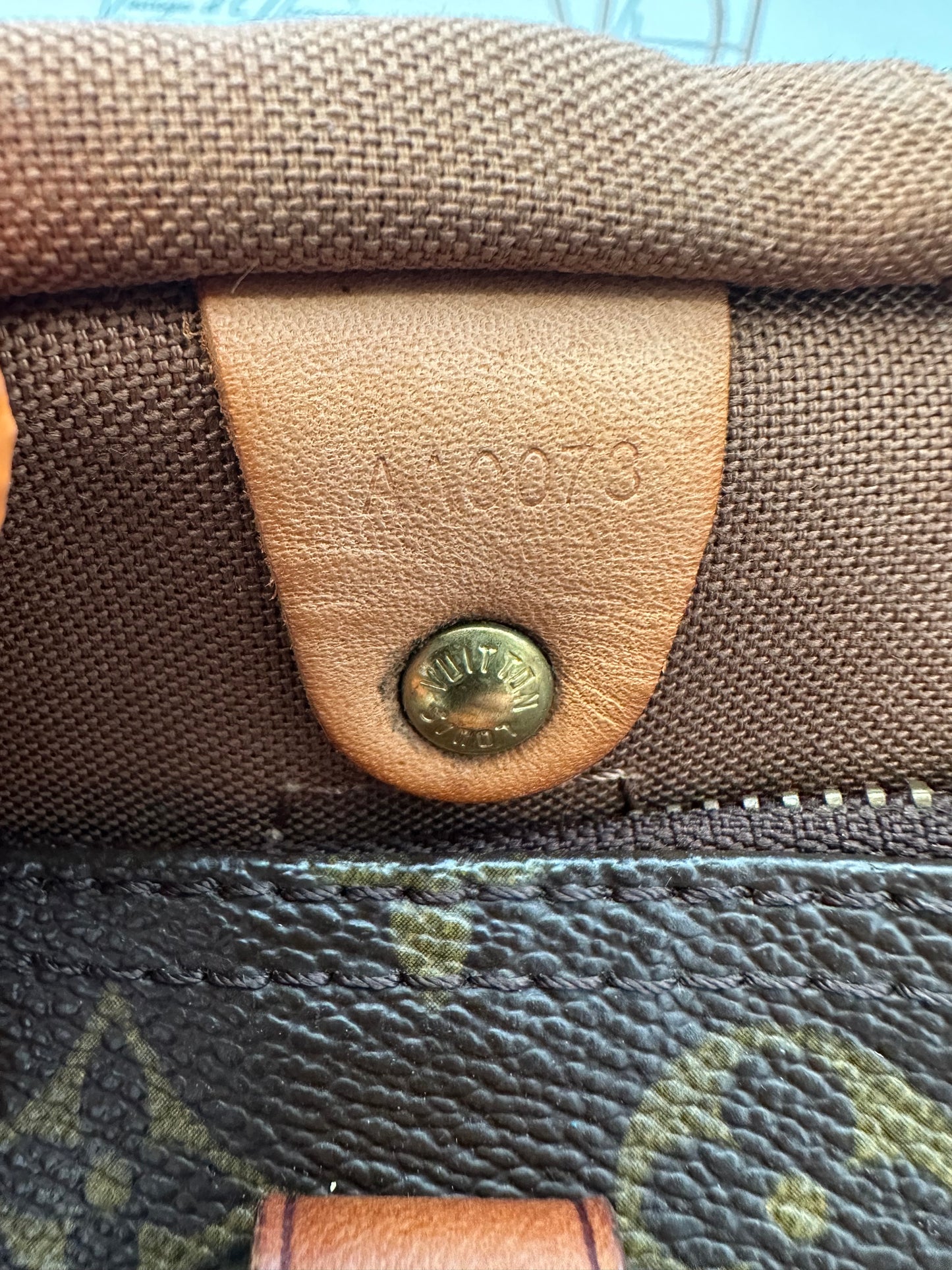 016863 - Louis Vuitton Speedy 30