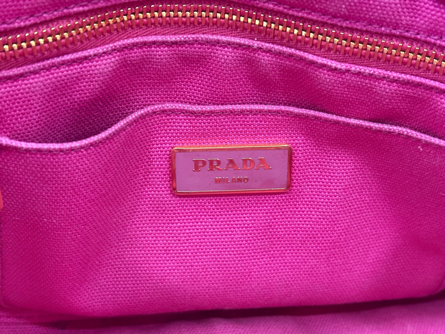 018335 - Prada Canapa