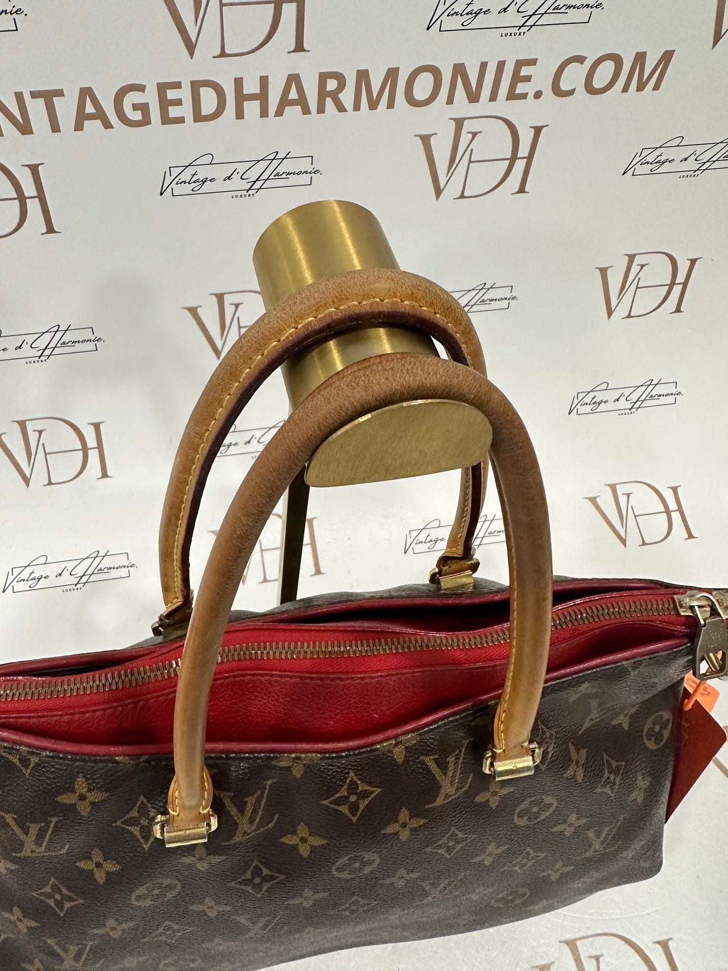 382945 -  - Louis Vuitton Pallas