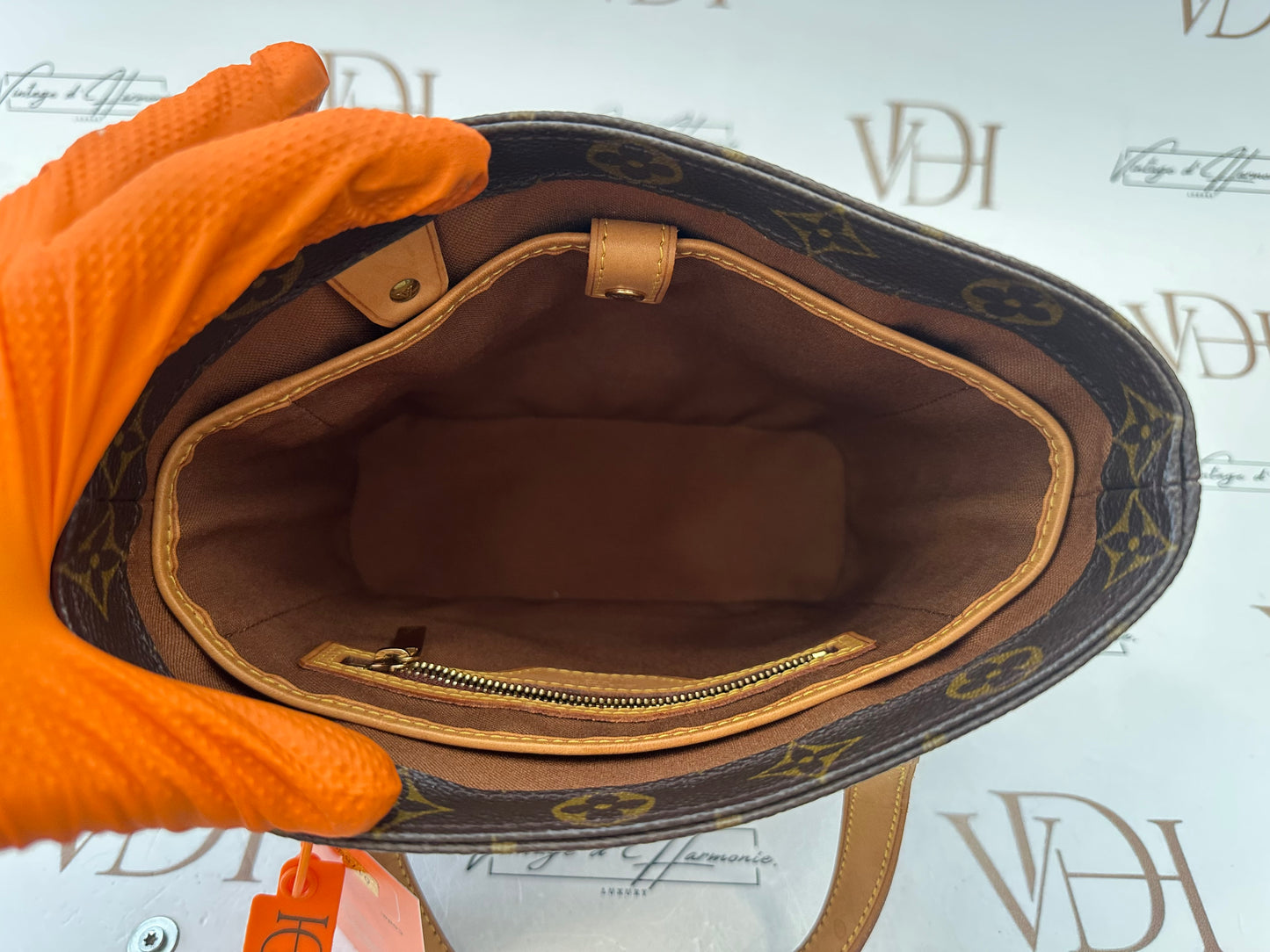 017850 - Louis Vuitton Vavin PM