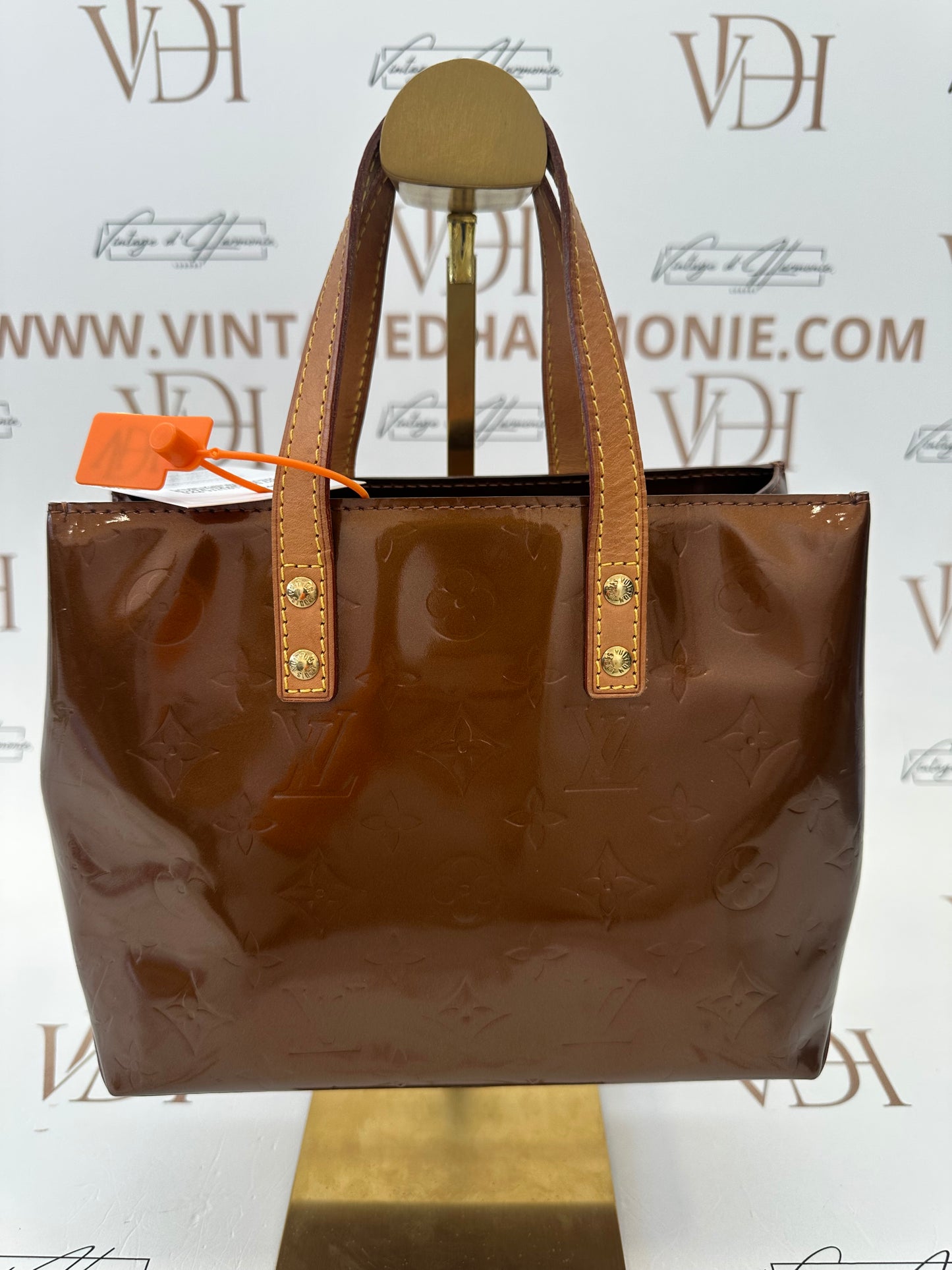 017750 - Louis Vuitton Bronze Vernis Reade PM