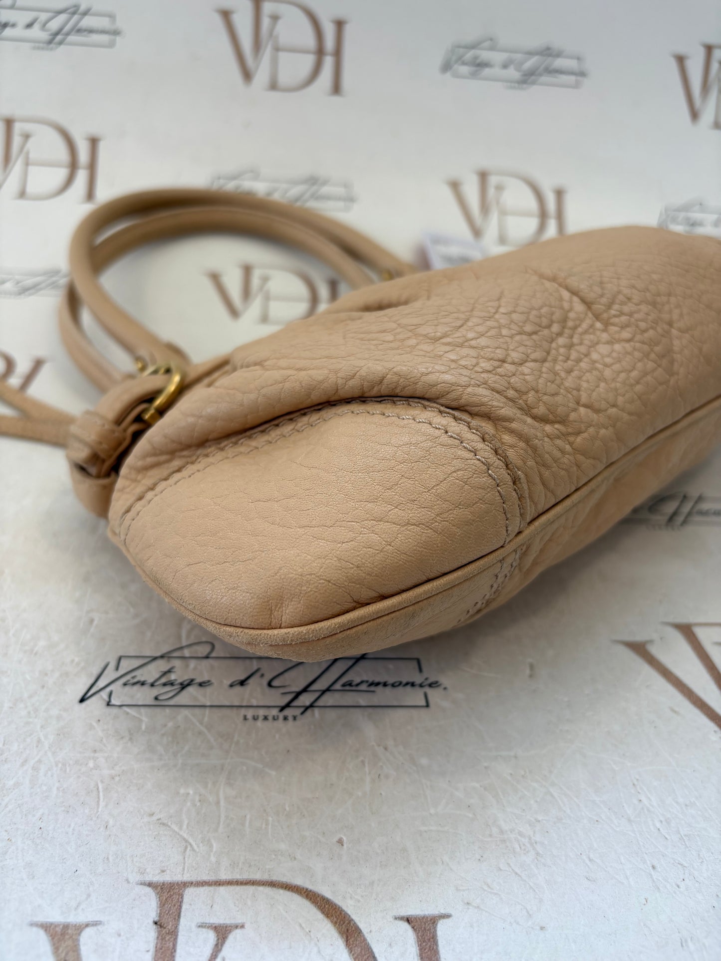 017241 - Salvatore Ferragamo Beige