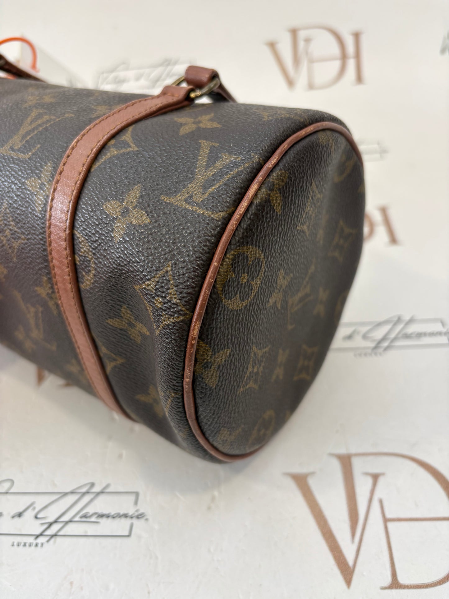 019007 - Louis Vuitton Papillon 26