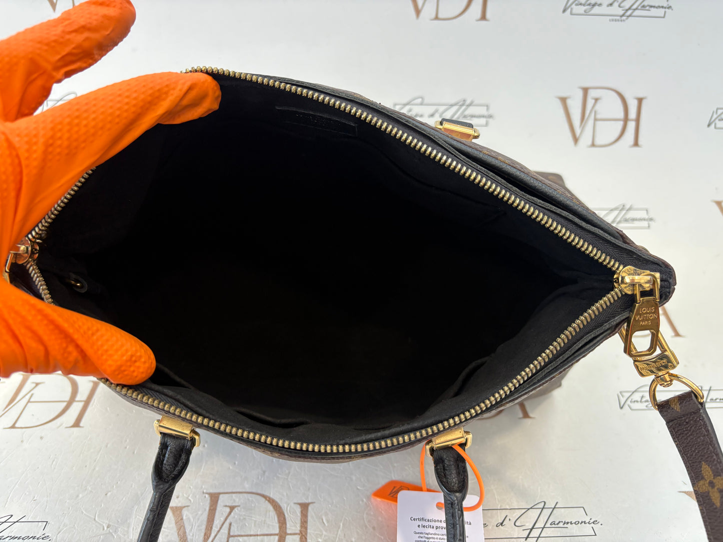 201176 - Louis Vuitton Pallas