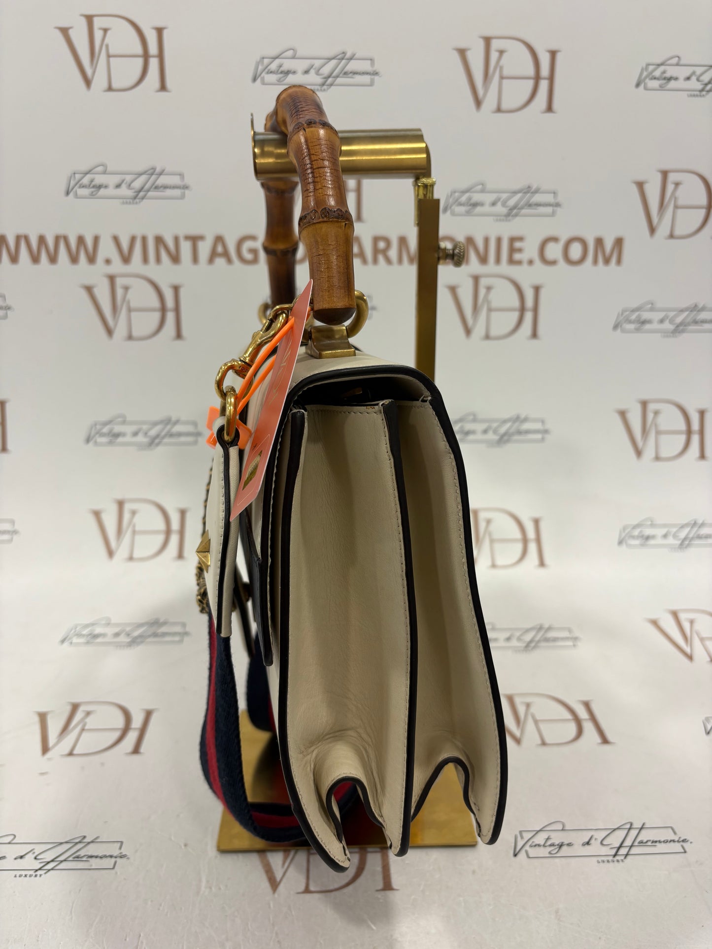 383889 - Gucci Dionysus