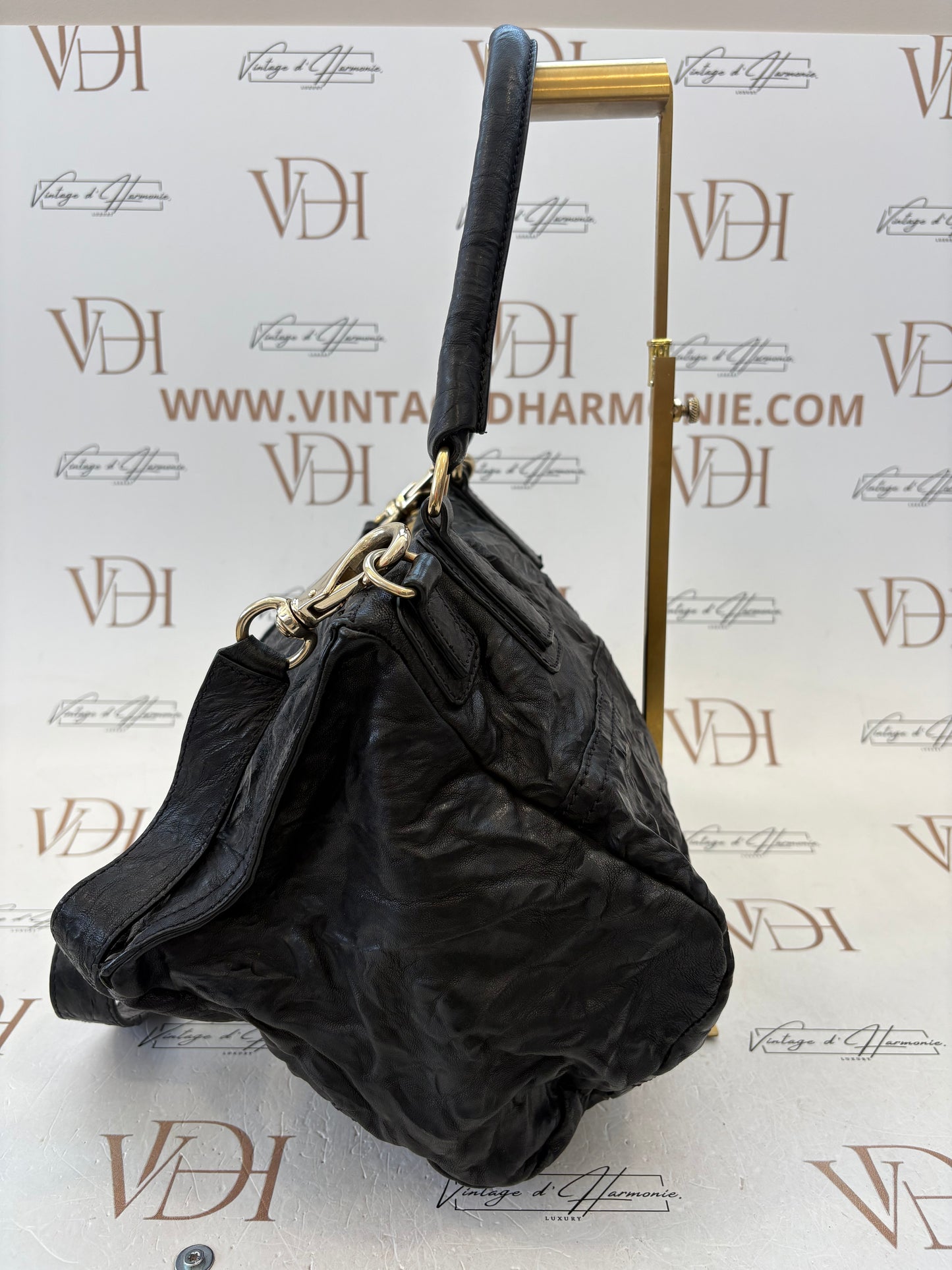 201073 - Givenchy Black