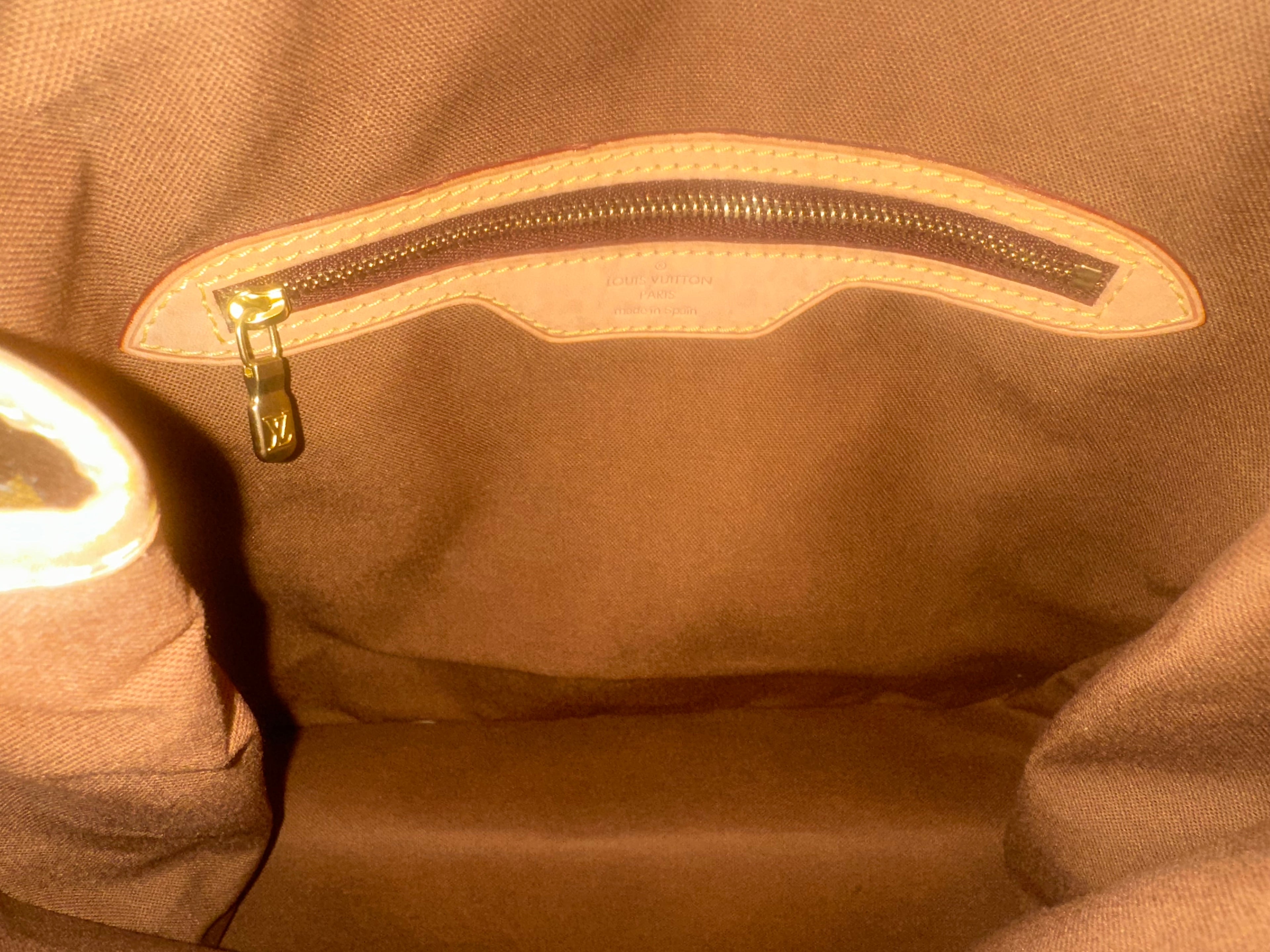 Louis Vuitton Batignolles Vertical