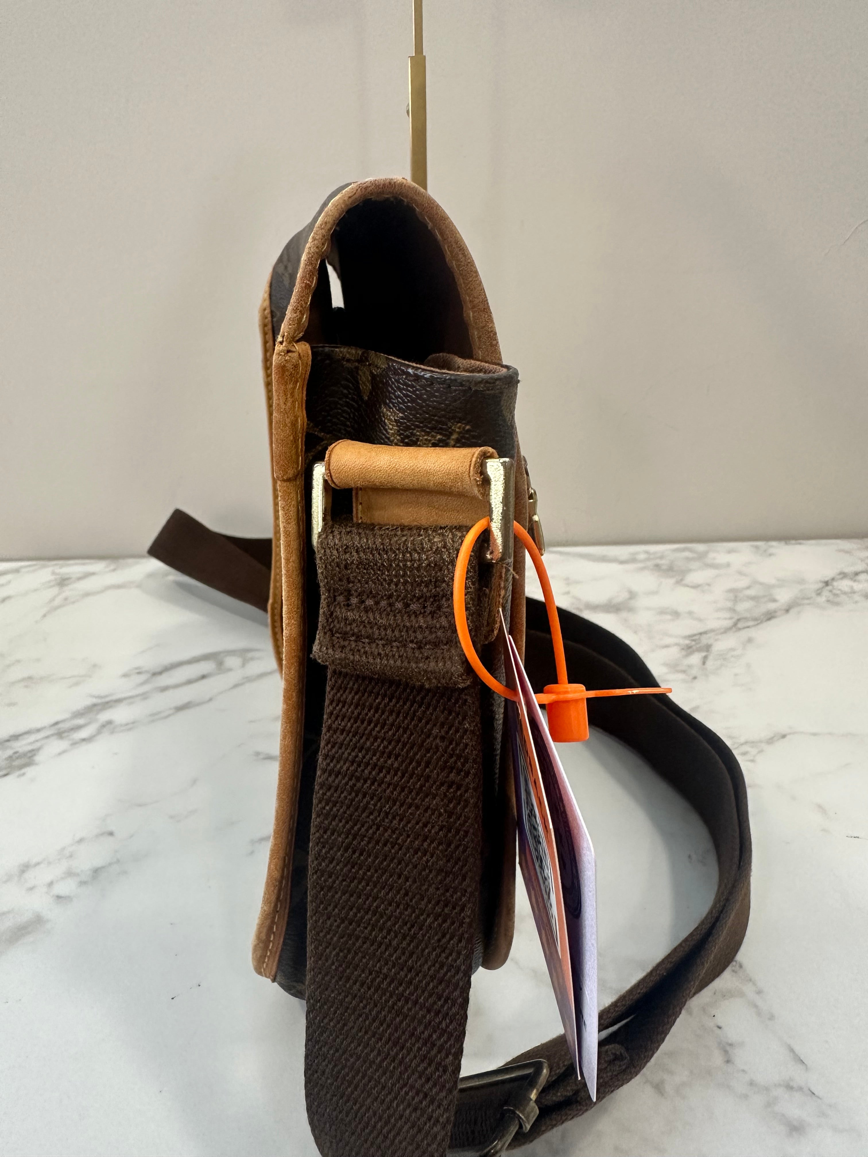 Louis Vuitton Messenger Bosphore