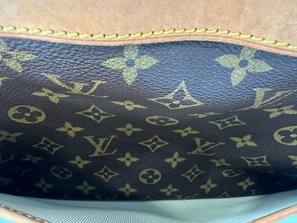 Louis Vuitton Deauville