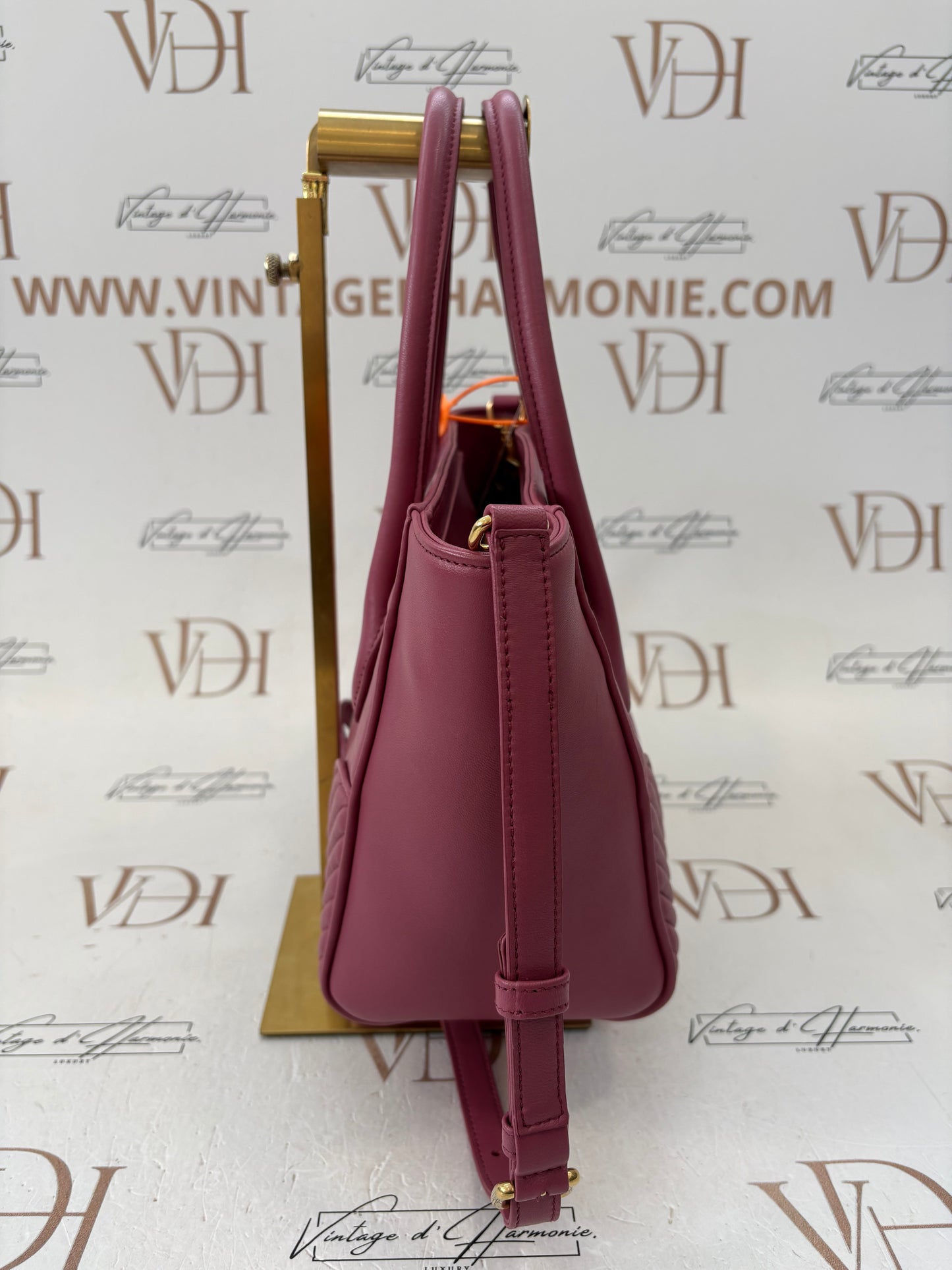 384327 - Miu Miu