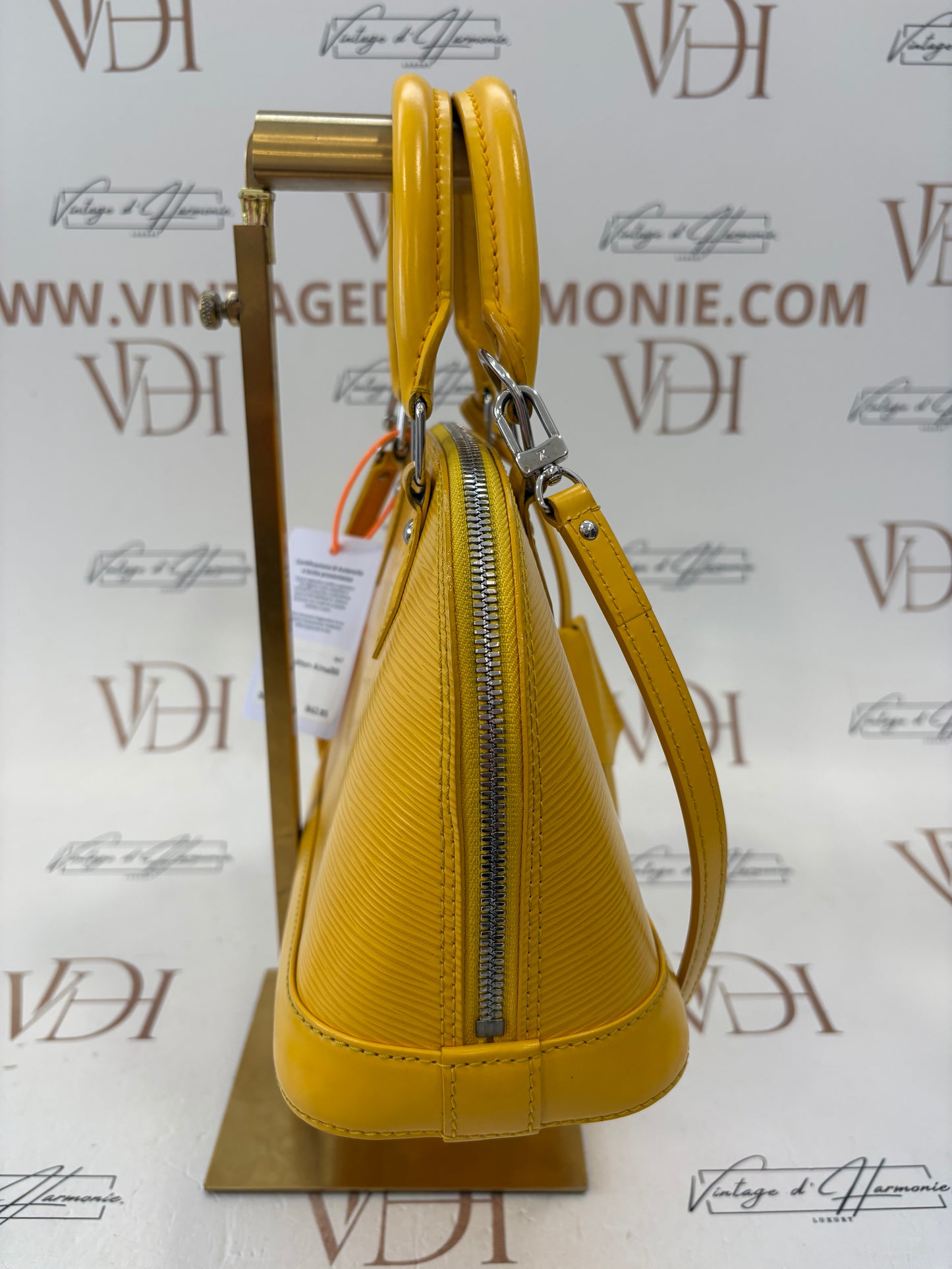 383692 - Louis Vuitton Alma BB Epi Yellow