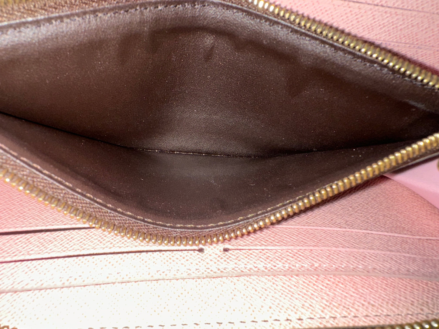 Louis Vuitton Tribeca Carre Damier