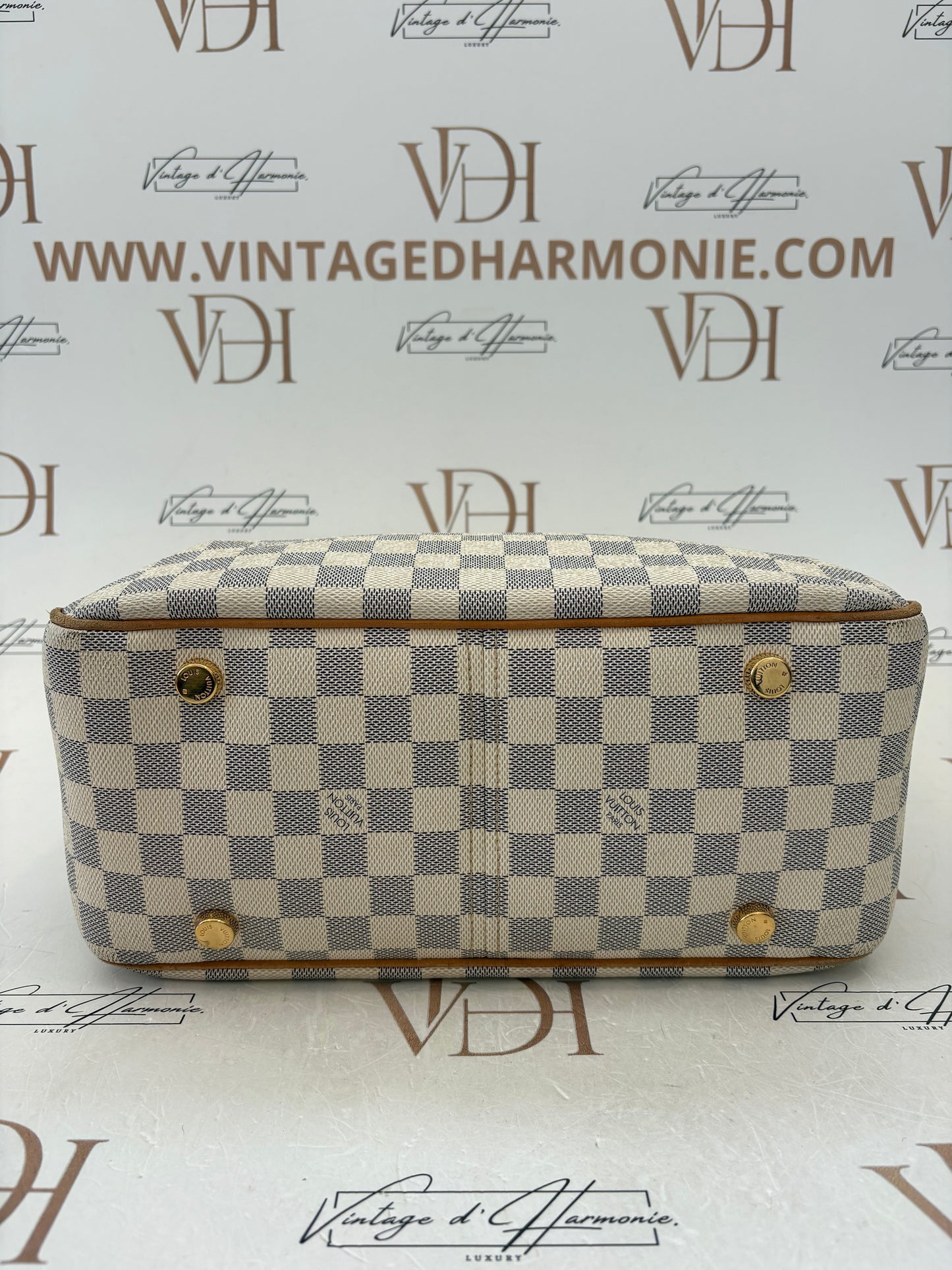 383294 - Louis Vuitton Figheri