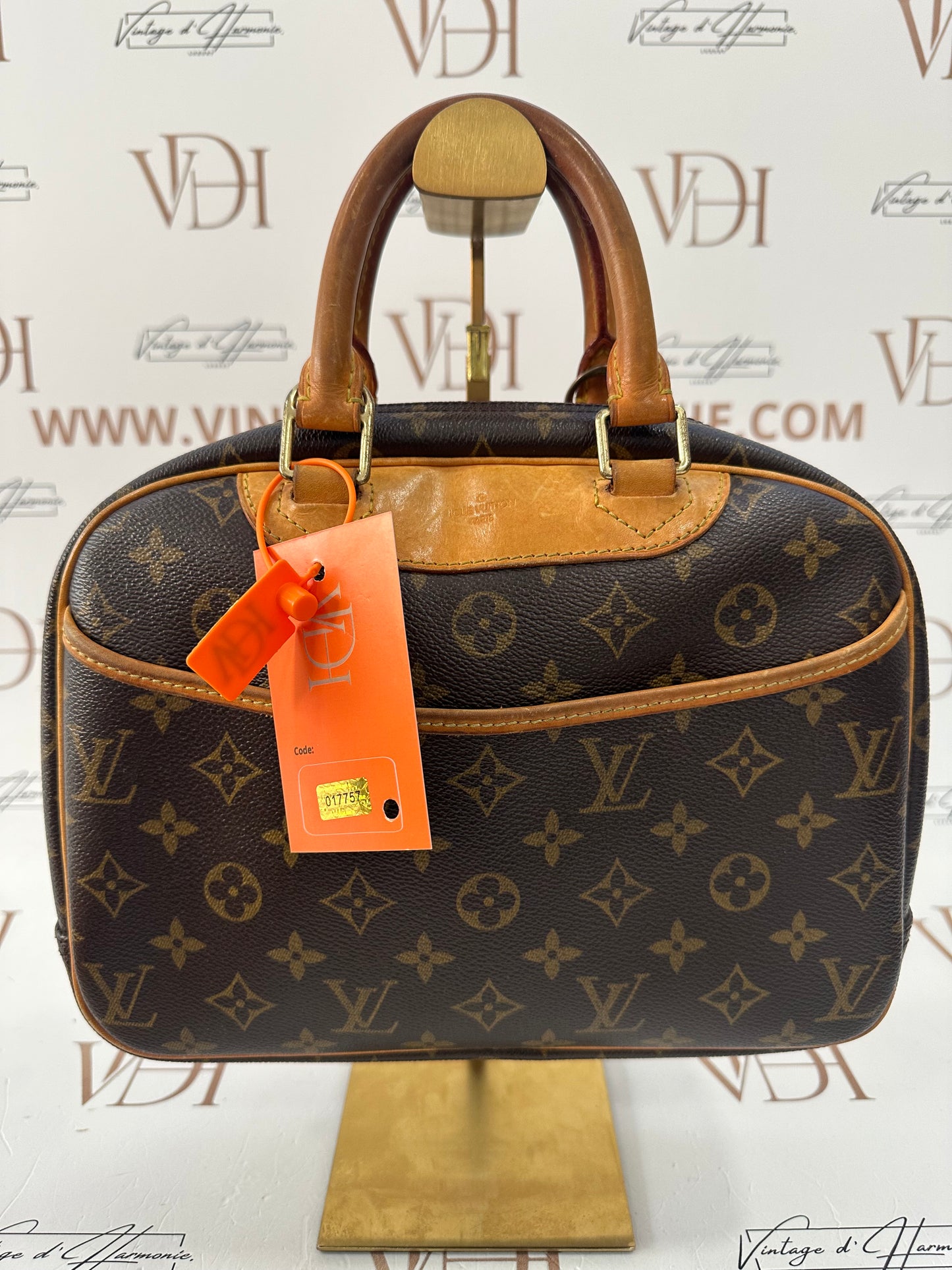 017757 - Louis Vuitton Trouville