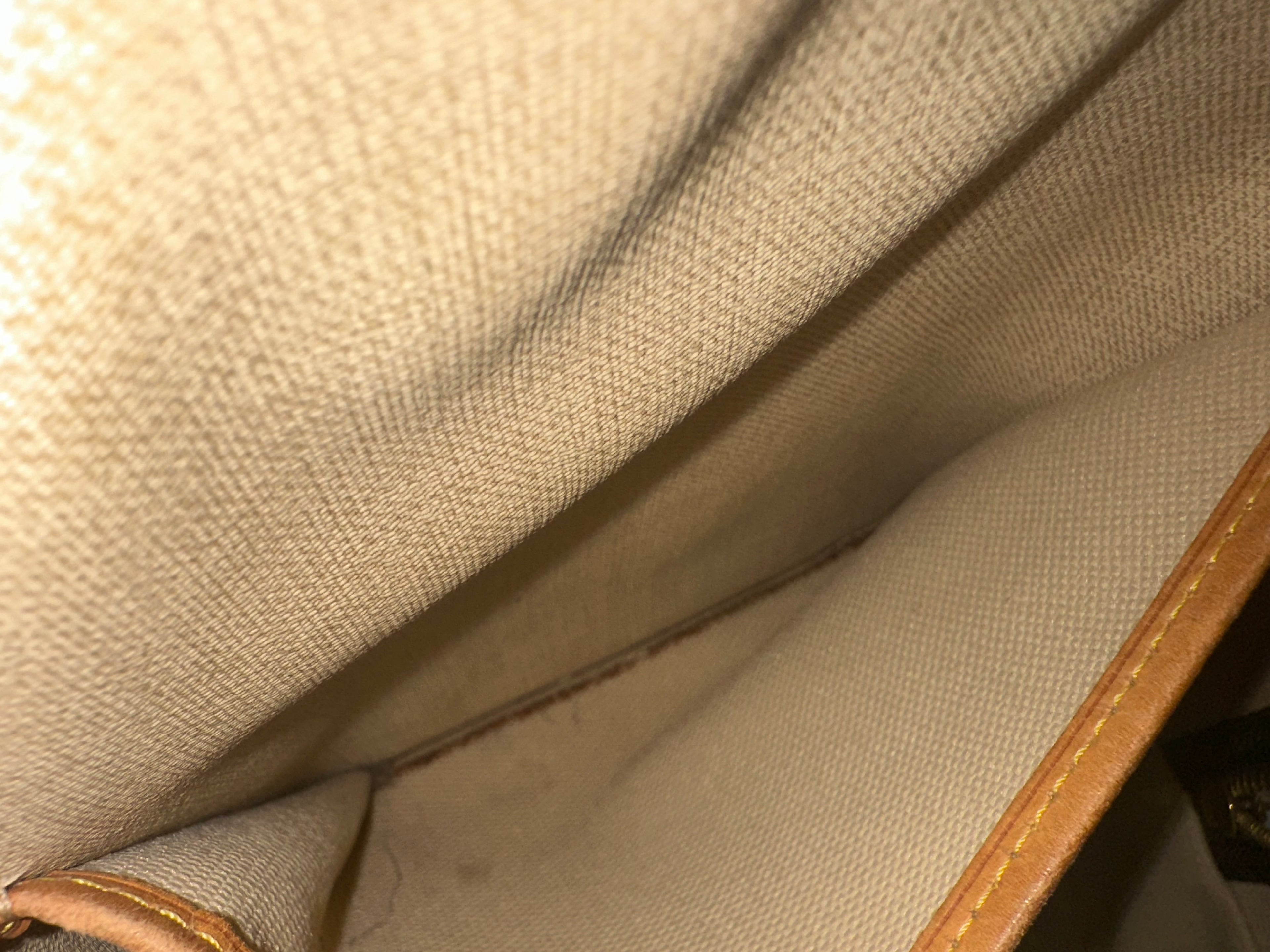 Louis Vuitton Deauville