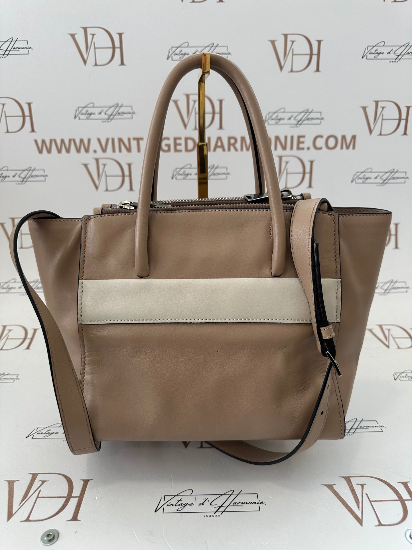 384324 - Miu Miu