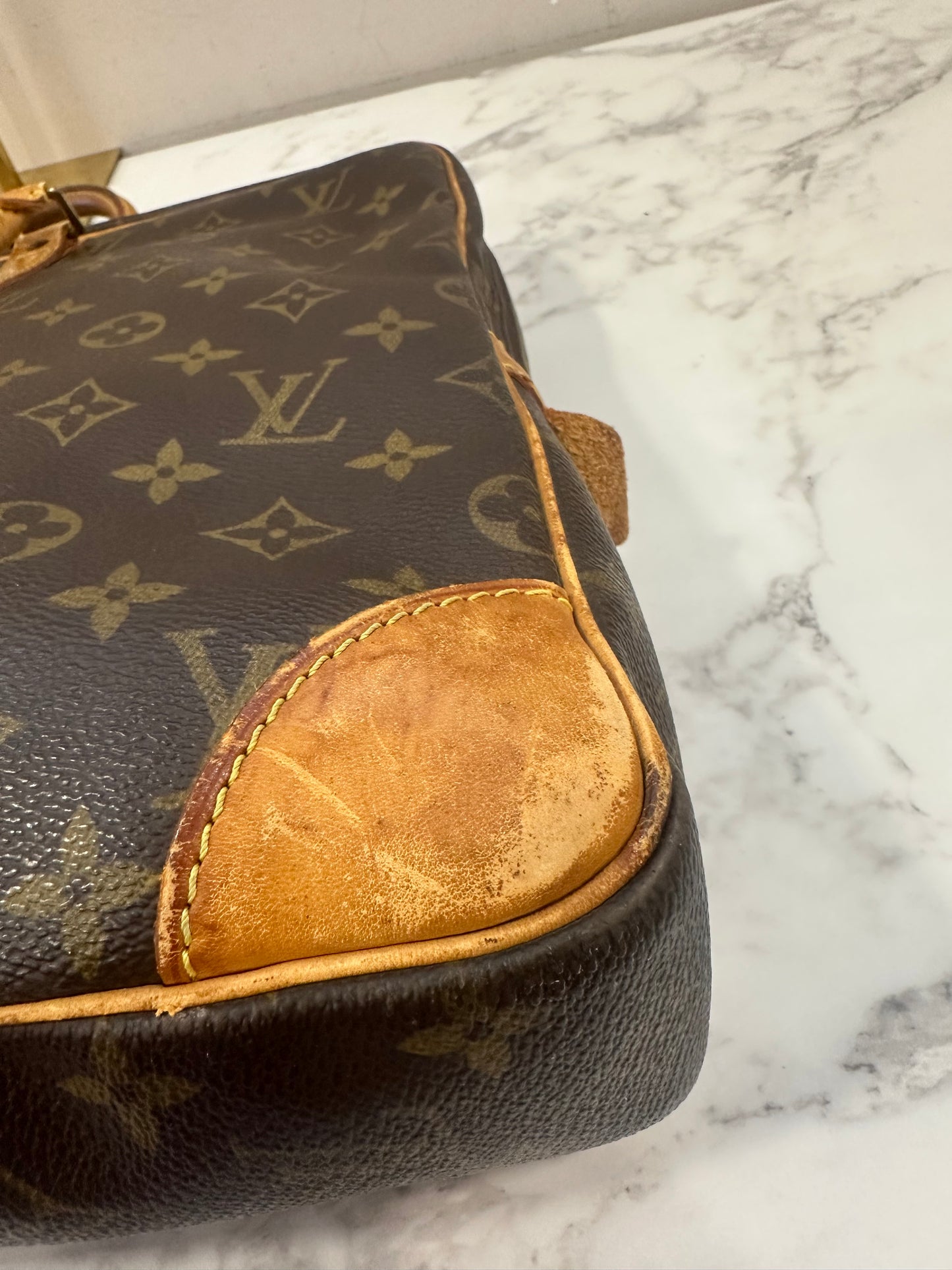 Louis Vuitton Porte Documents Voyage