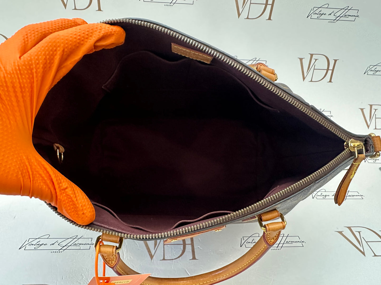 017859 - Louis Vuitton Turenne MM