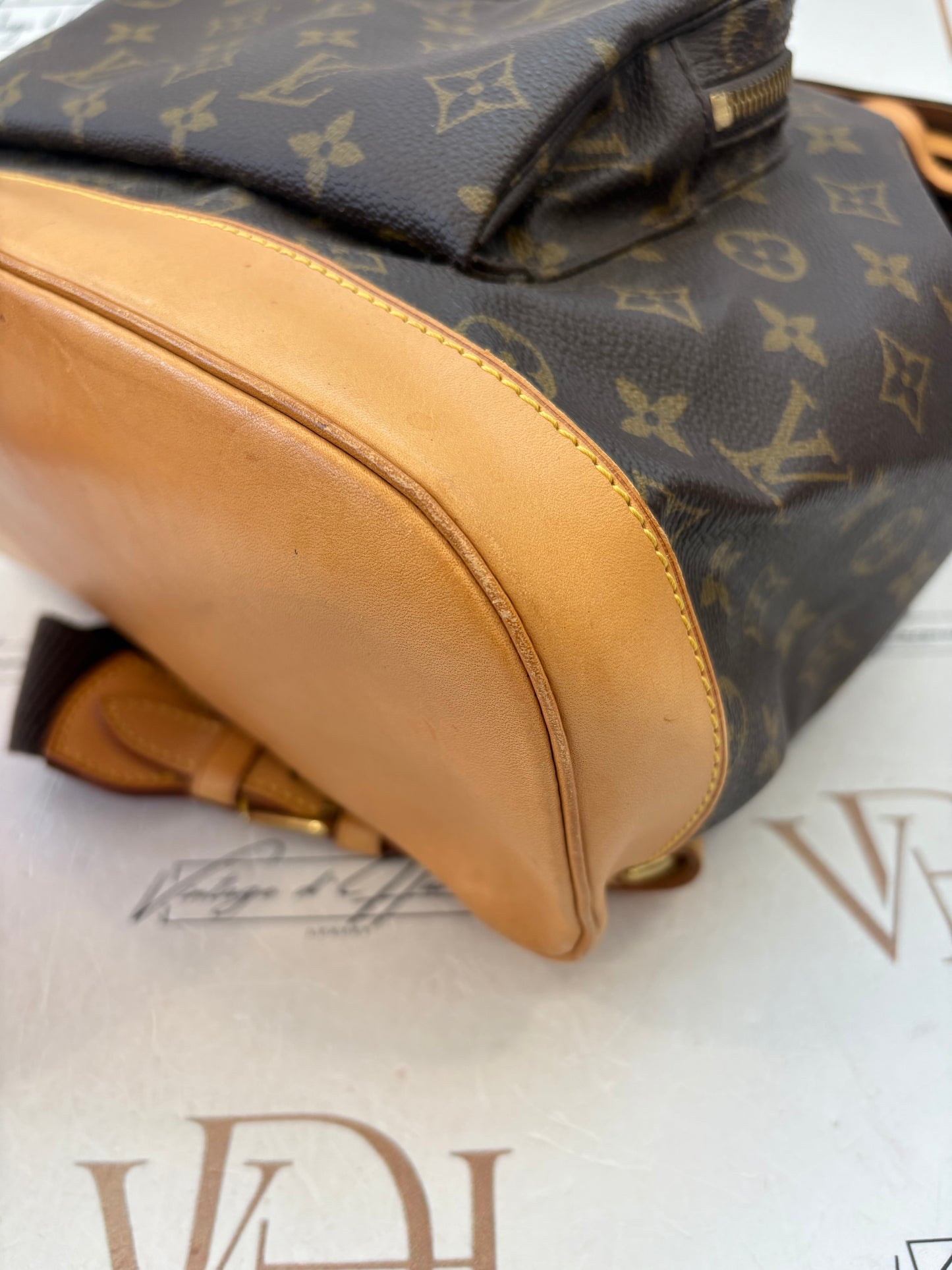 016952 - Louis Vuitton Montsouris GM