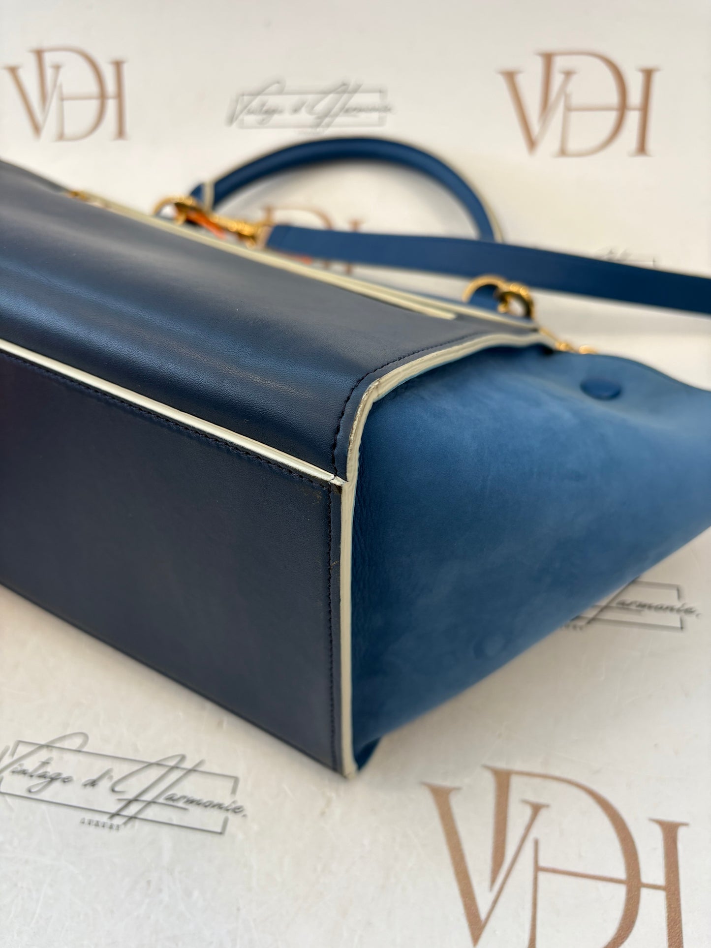 383707 - Céline Trapeze