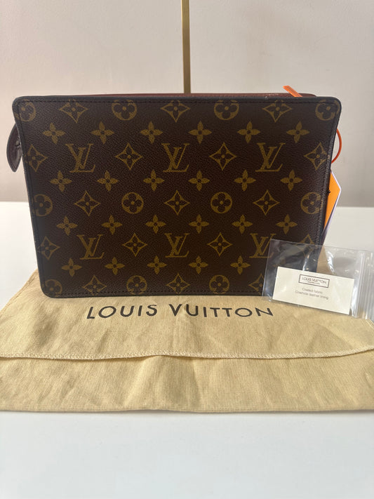 Louis Vuitton Pochette Homme