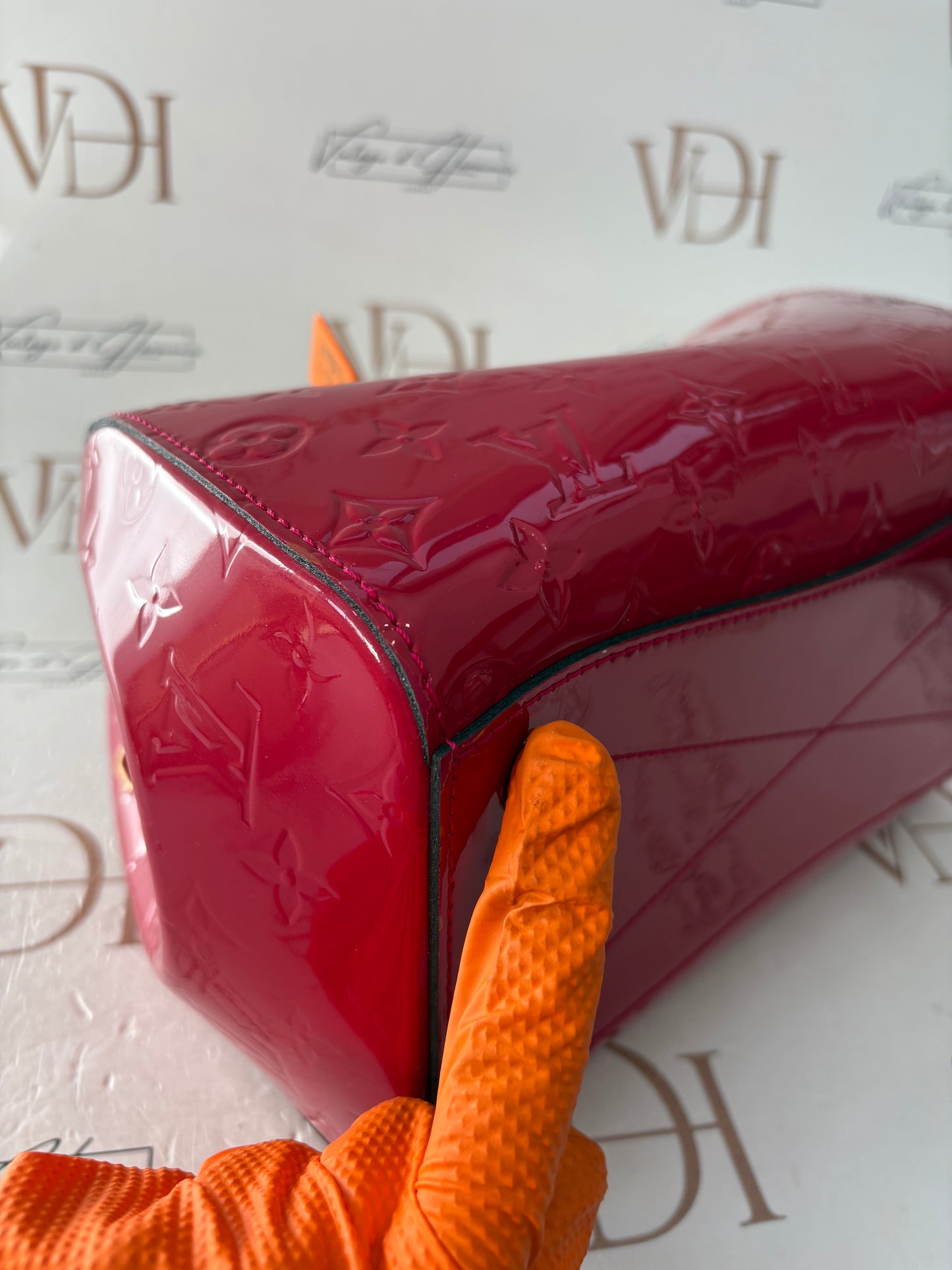018883 - Louis Vuitton Vernis Montana