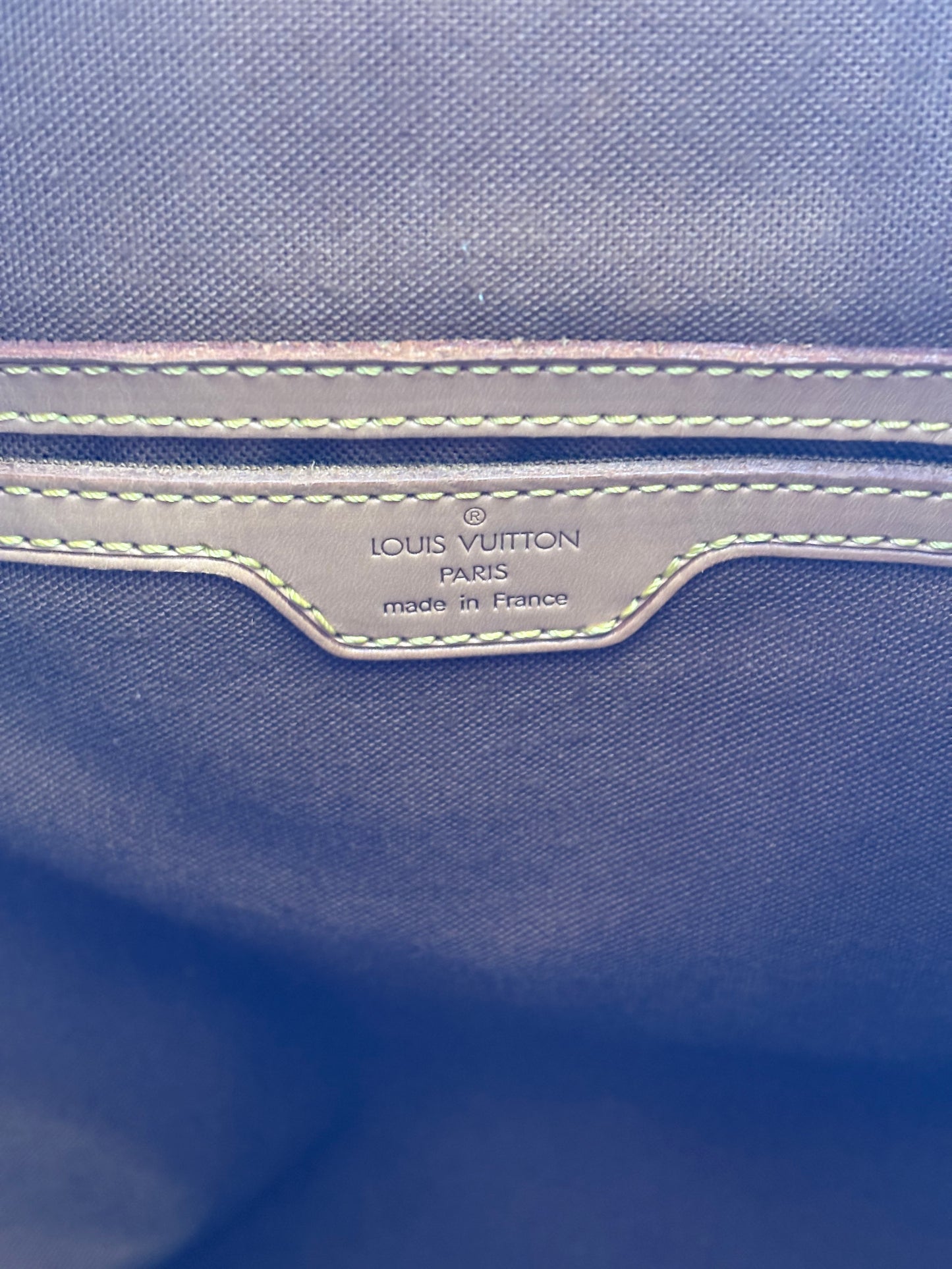 018398 - Louis Vuitton Montsouris GM