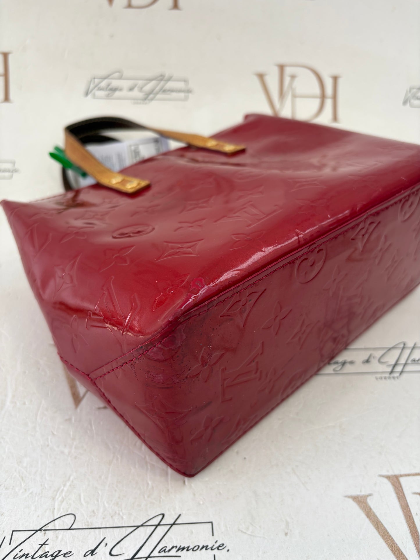 017229 - Louis Vuitton Vernis Reade PM