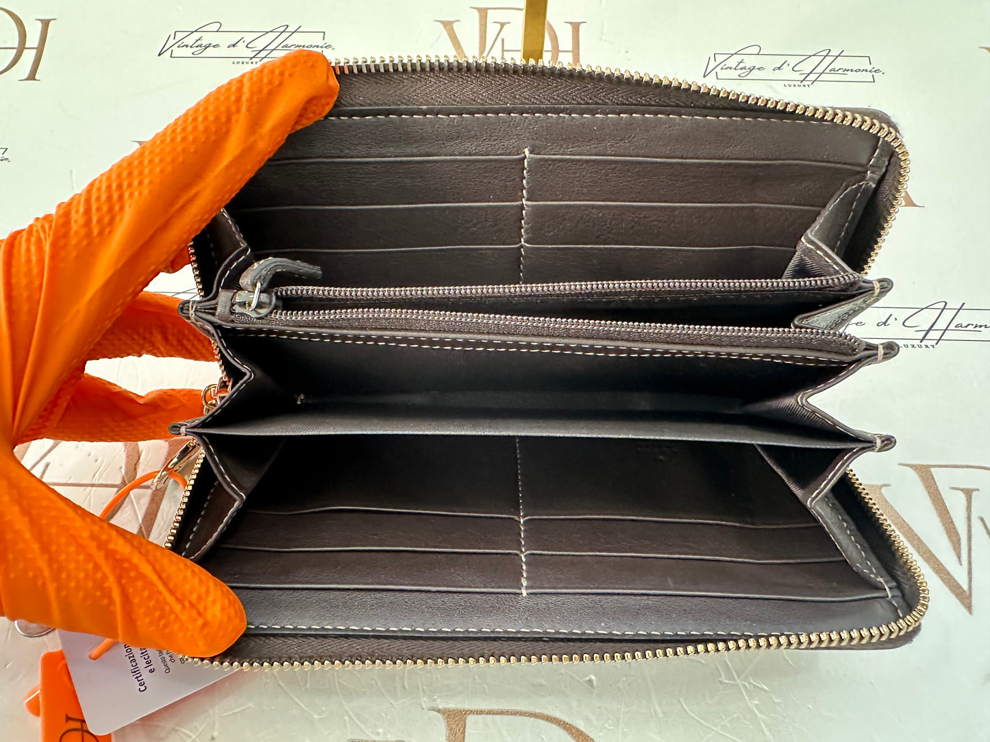382533 - Gucci Wallet