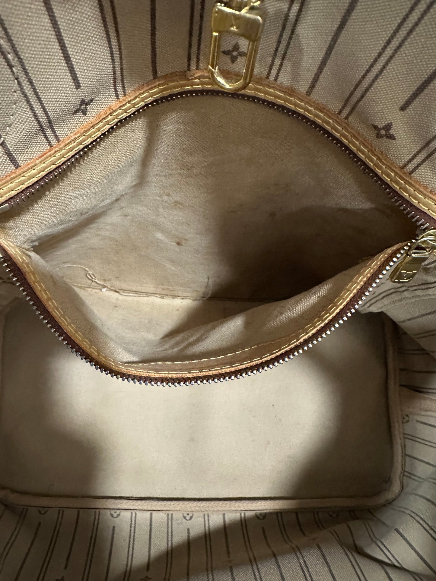 017883 - Louis Vuitton Neverfull MM