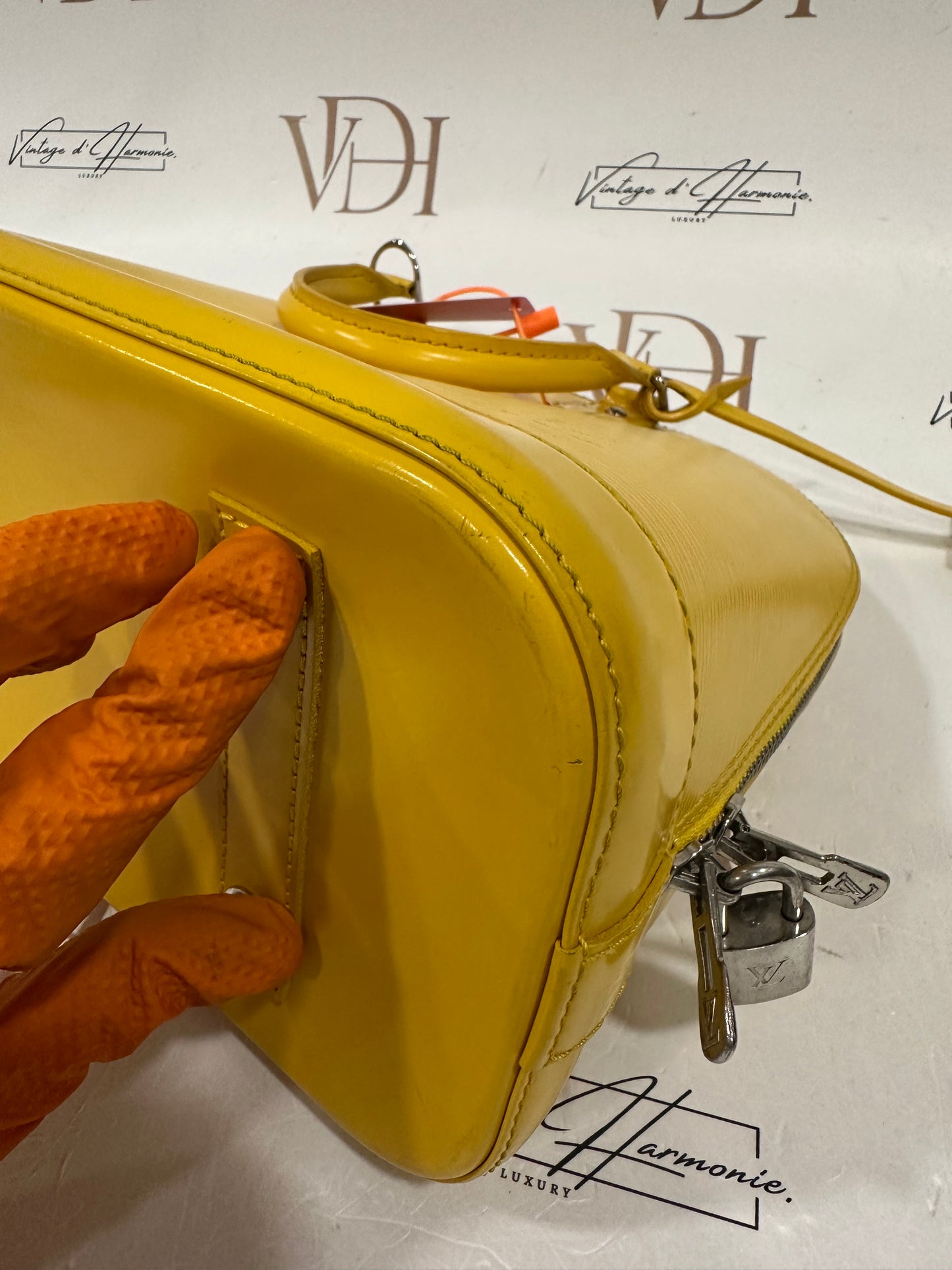 382860 - Louis Vuitton Alma