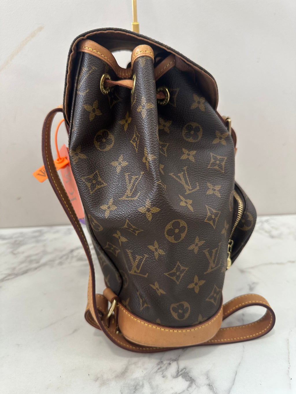 Louis Vuitton Montsouris MM