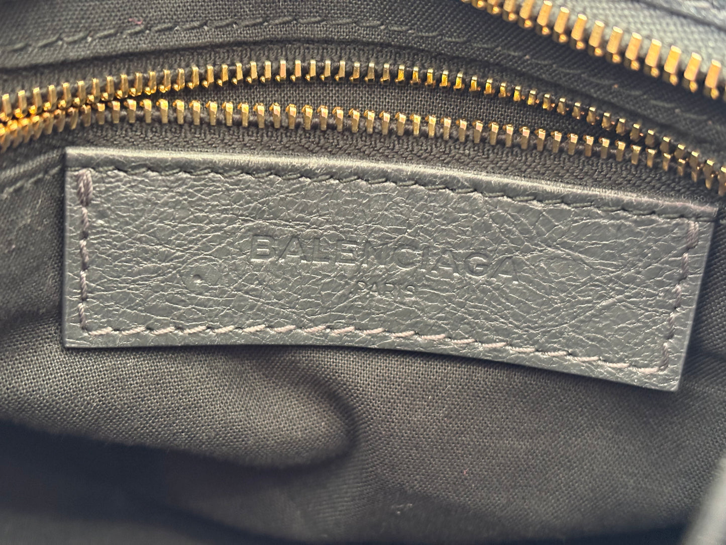 384190 - Balenciaga Giant City